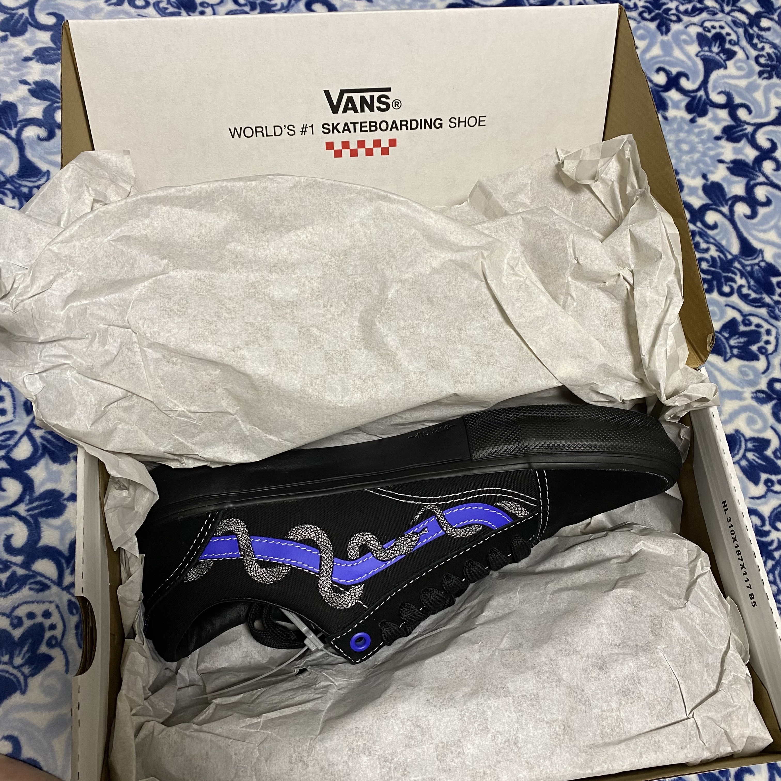 Vans x Breana Geering Skate Old Skool Blue Black 착용 스타일 - 3