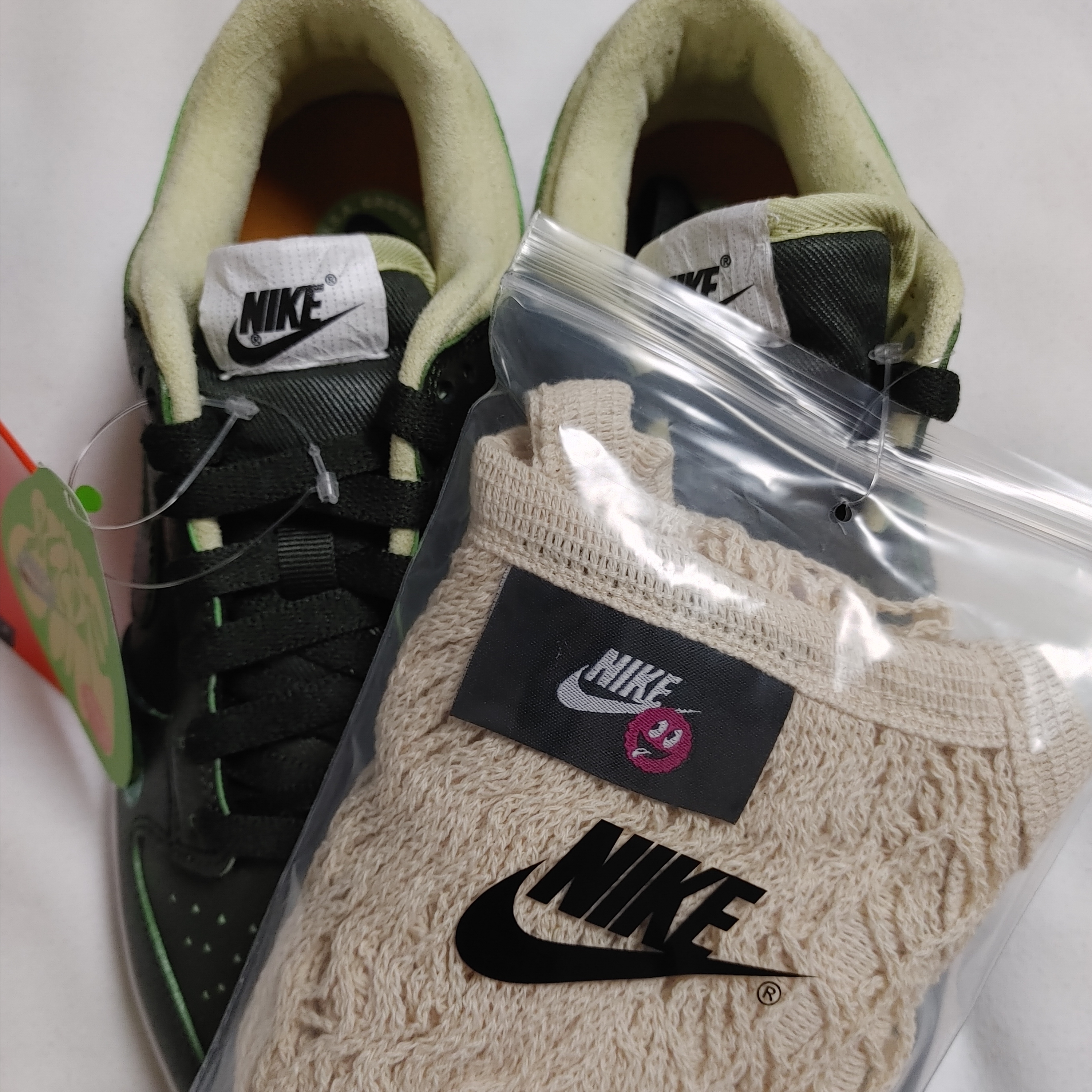 (W) Nike Dunk Low LX Avocado 착용 스타일