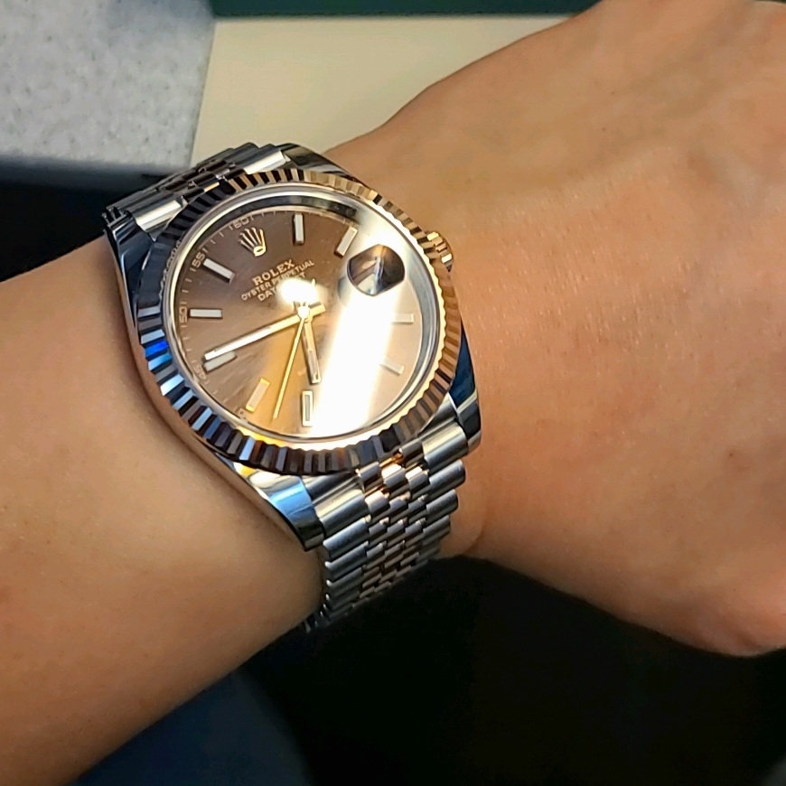 Rolex Datejust 41mm 126331 Chocolate Jubilee 착용 스타일