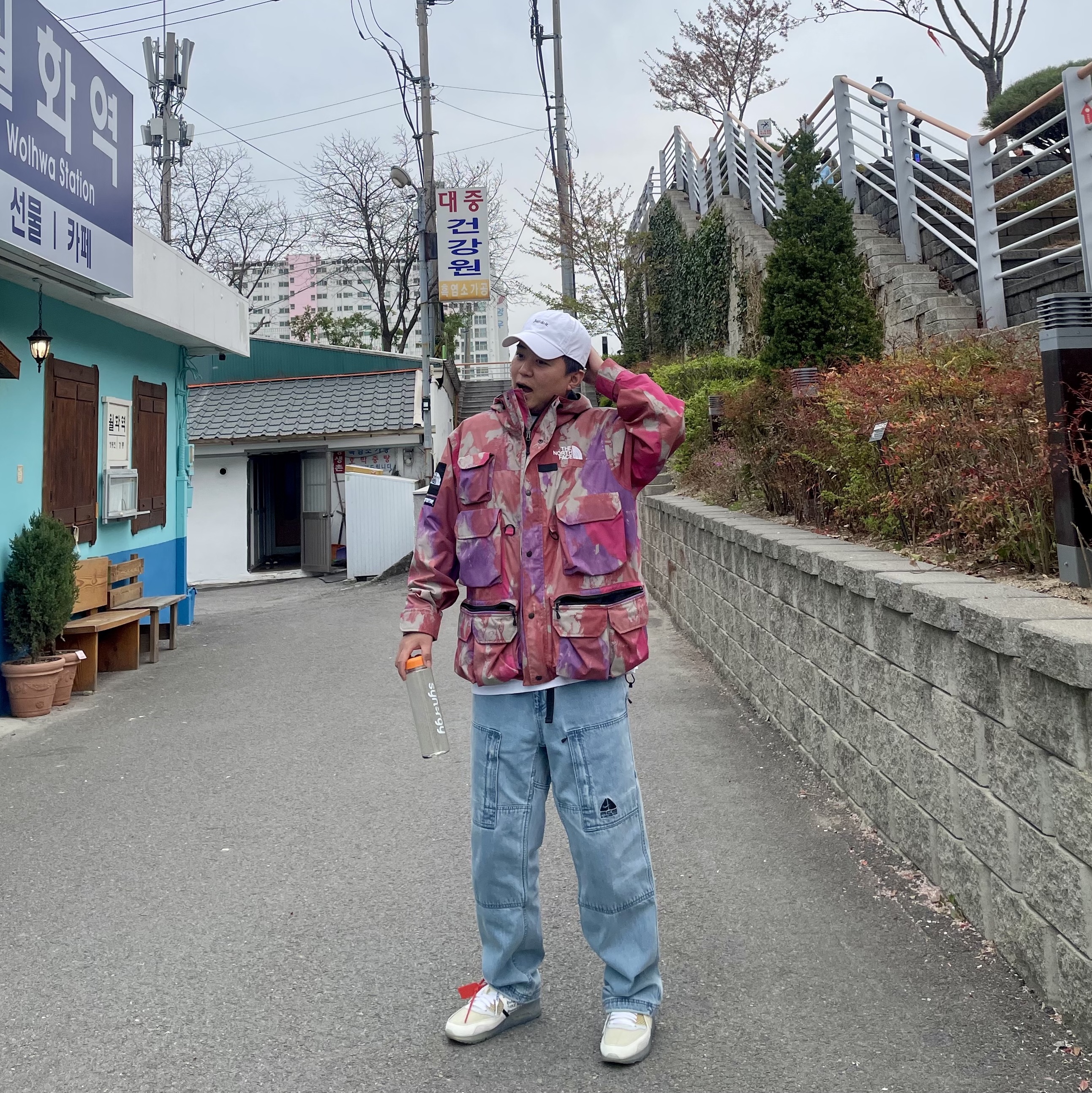 Supreme x The North Face Cargo Jacket Multi-Color - 20SS, Supreme x Nike ACG Belted Denim Pants Washed Blue - 22FW 착용 스타일