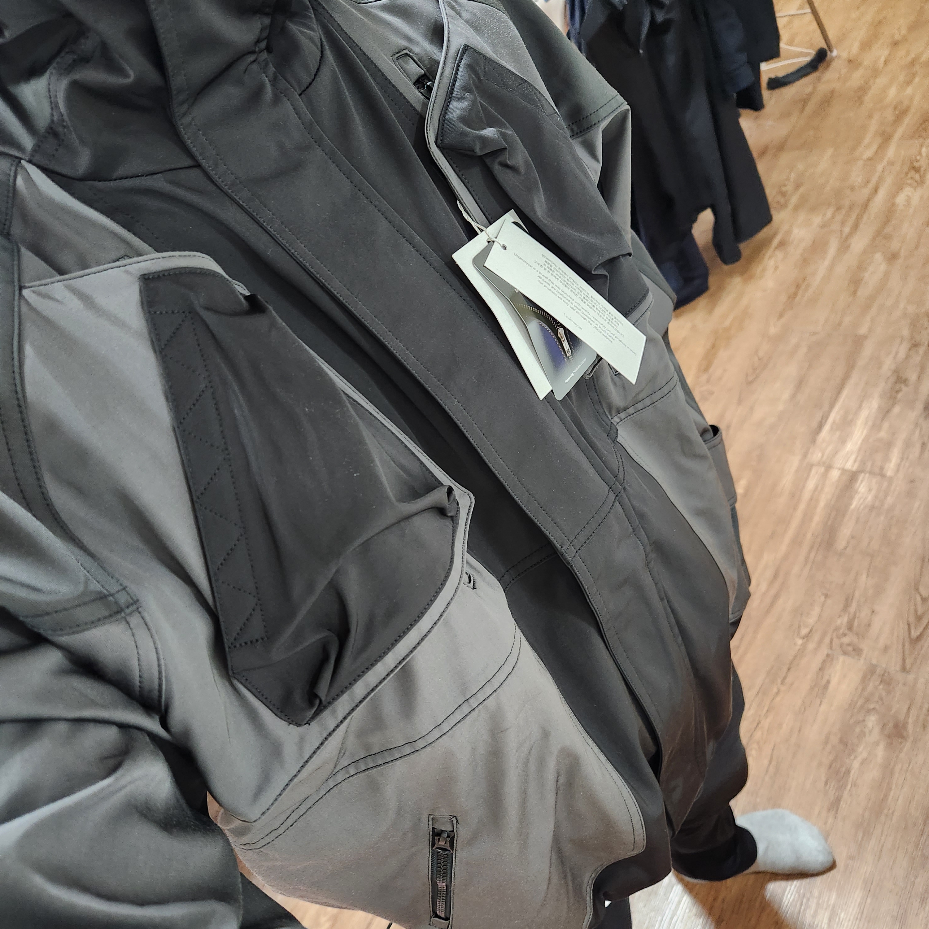 Undermycar Oak Double Chest Flap Shell Parka Vetiver - 22FW 착용 스타일