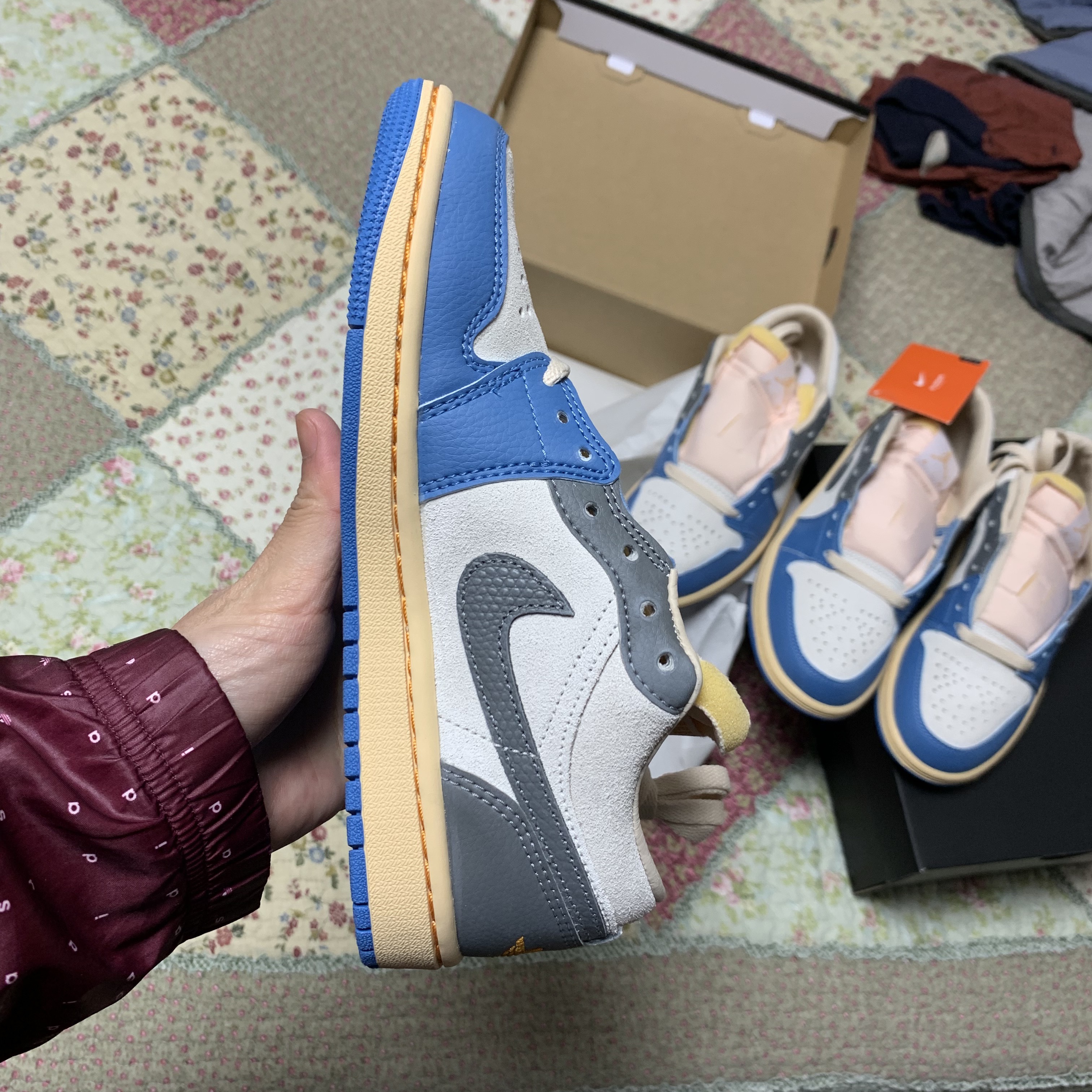 Jordan 1 Low SE Tokyo 96 착용 스타일 - 5
