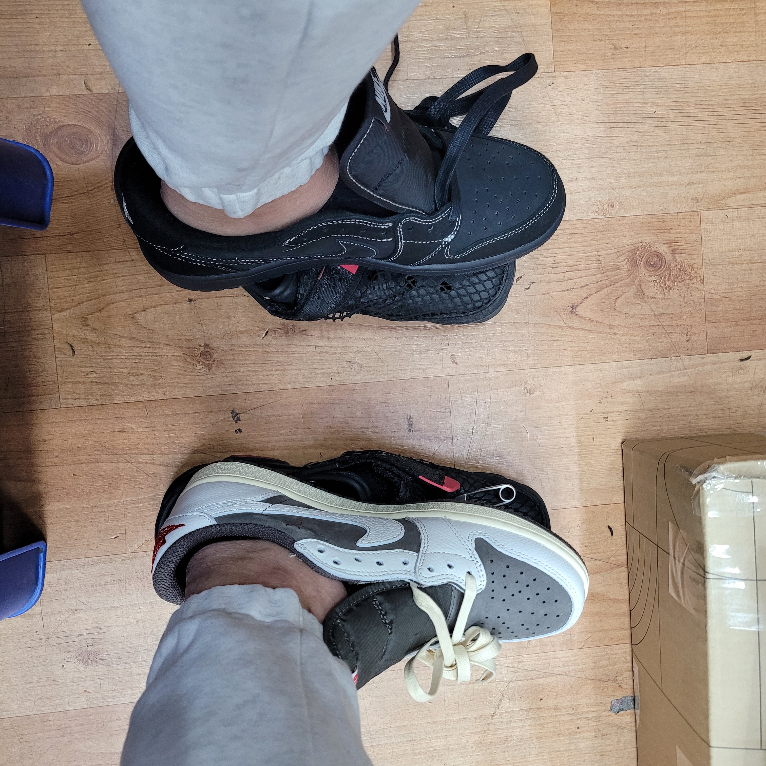 Jordan 1 x Travis Scott Retro Low OG SP Black Phantom, Jordan 1 x Travis Scott Retro Low OG SP Sail and Ridgerock 착용 스타일