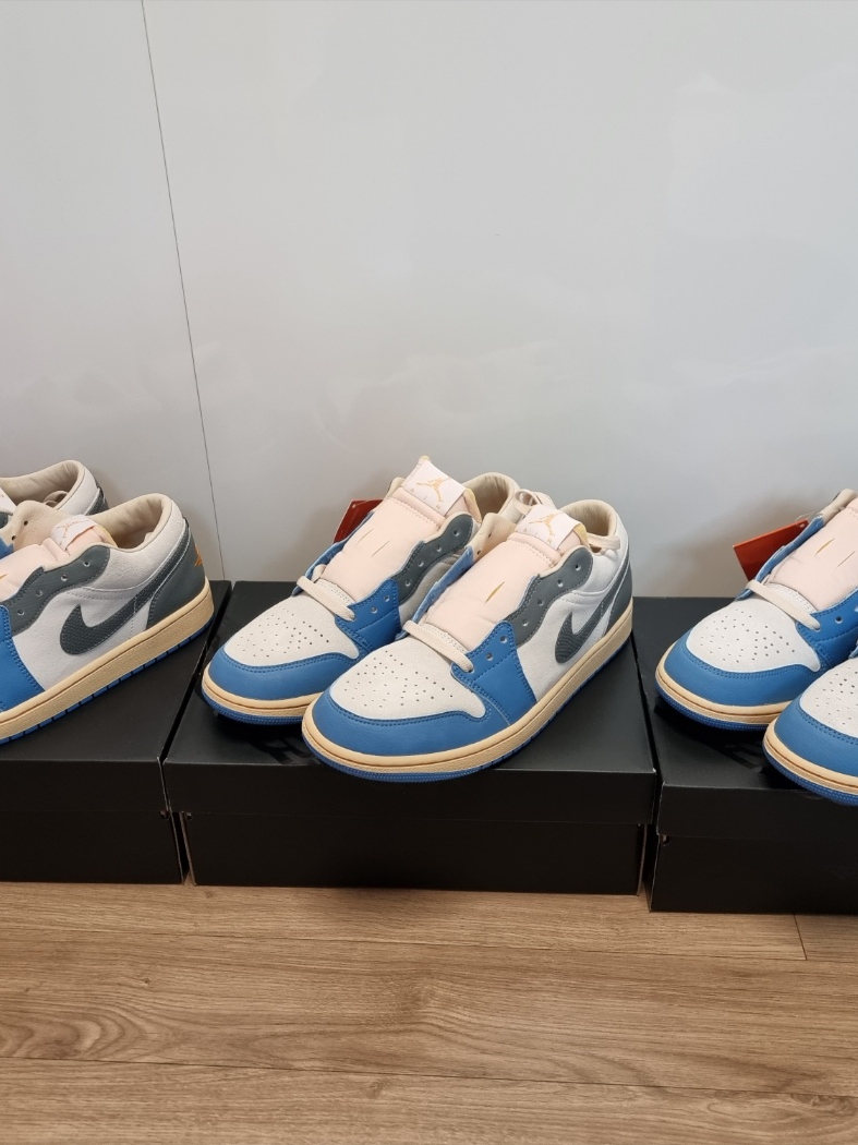 Jordan 1 Low SE Tokyo 96 착용 스타일 - 3