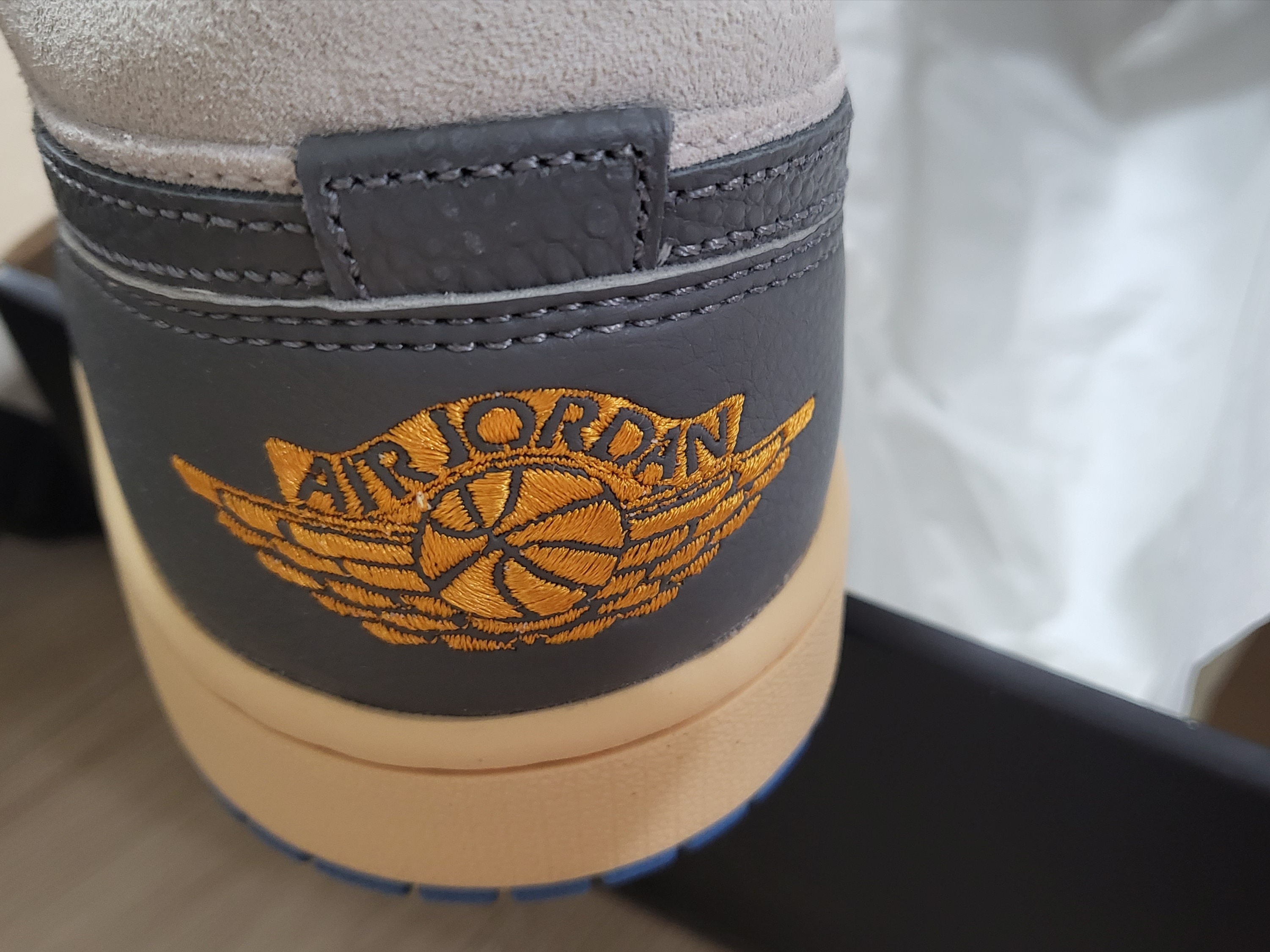Jordan 1 Low SE Tokyo 96 착용 스타일 - 3