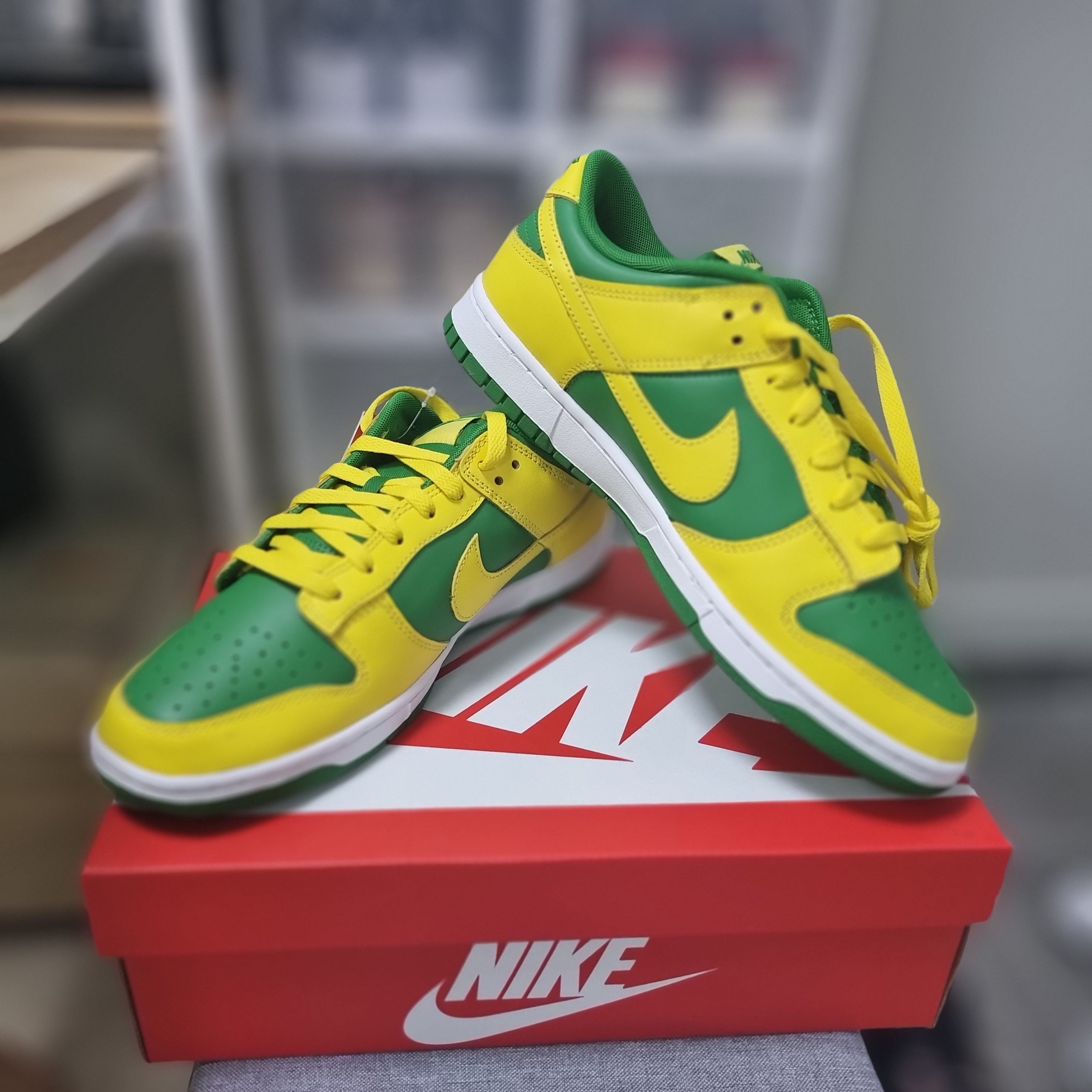 Nike Dunk Low Apple Green and Yellow Strike 착용 스타일