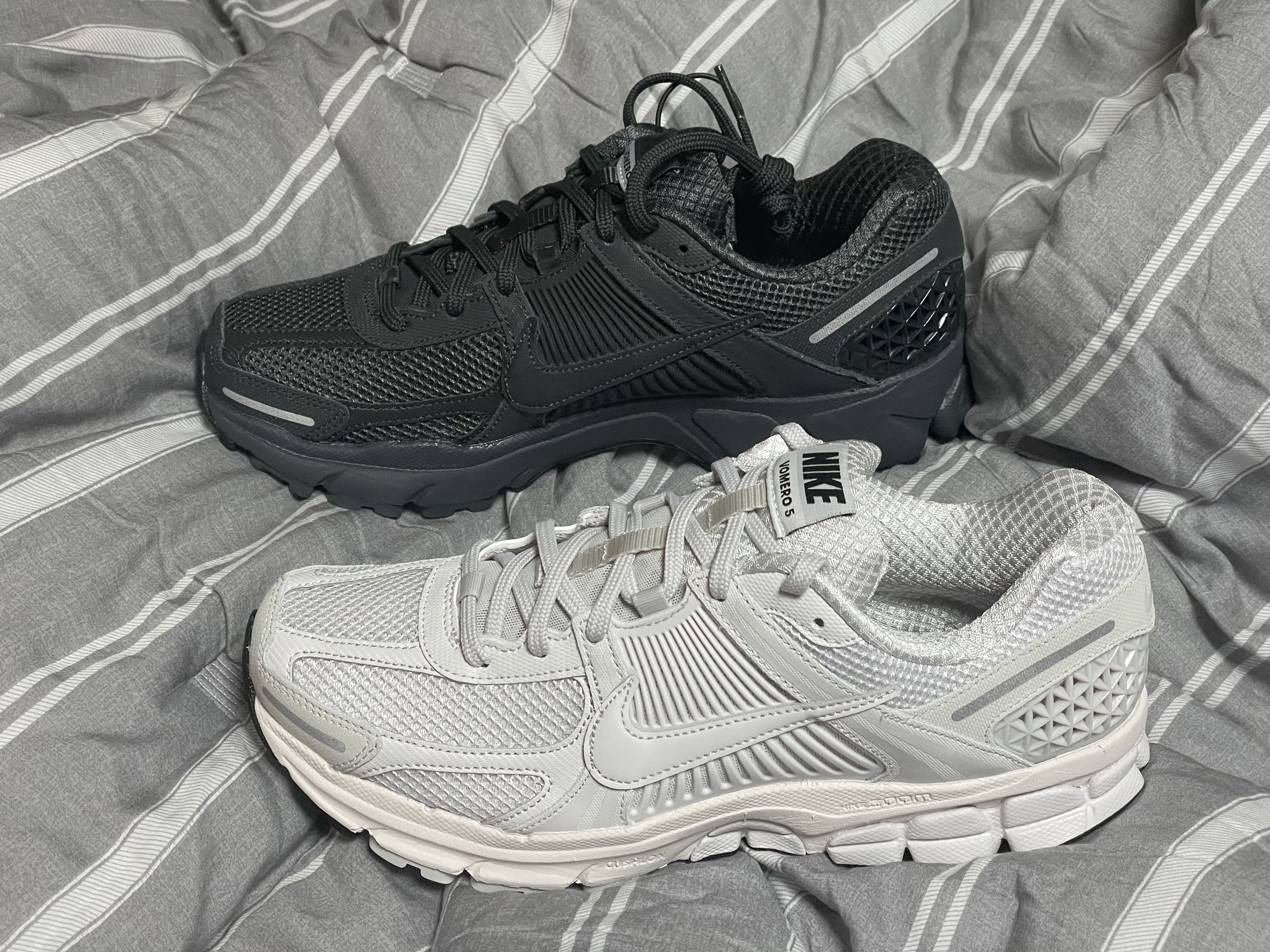 Nike Zoom Vomero 5 SP Anthracite 2023, Nike Zoom Vomero 5 SP Vast Grey 2023 착용 스타일 - 2