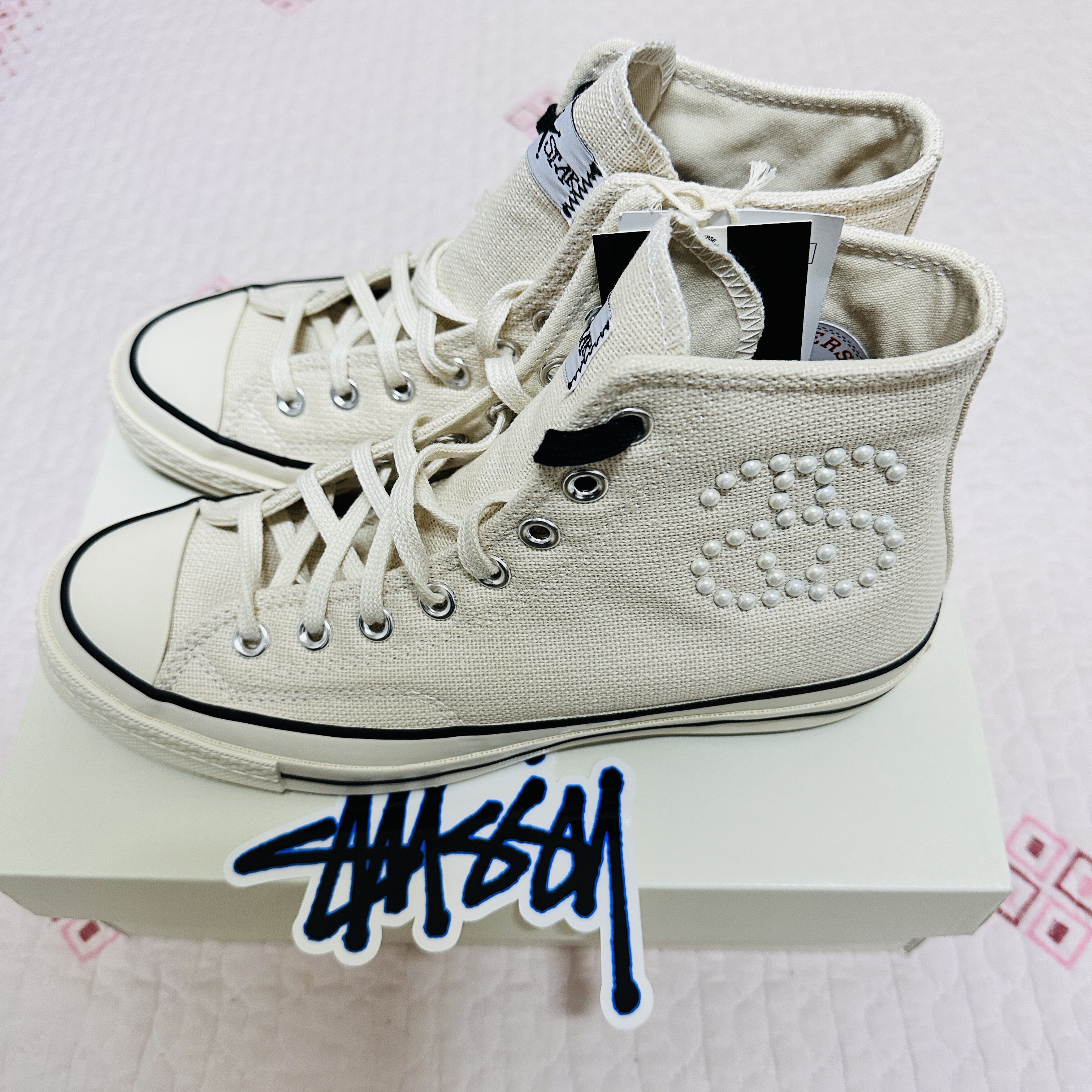 Converse x Stussy Chuck 70 High Natural Ivory 착용 스타일 - 2