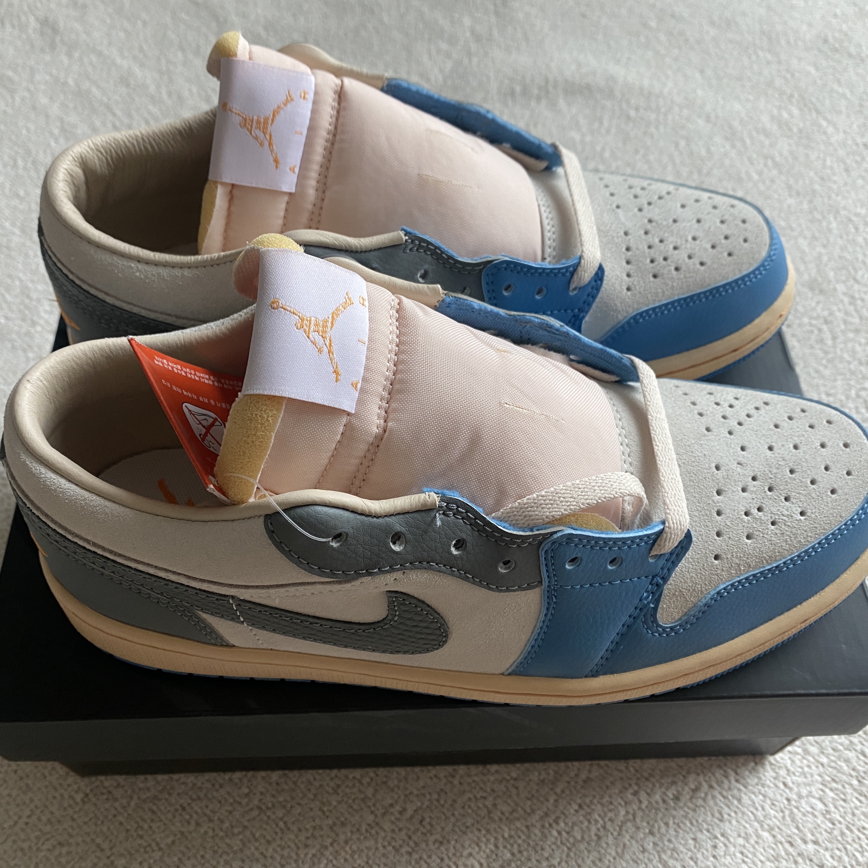 Jordan 1 Low SE Tokyo 96 착용 스타일