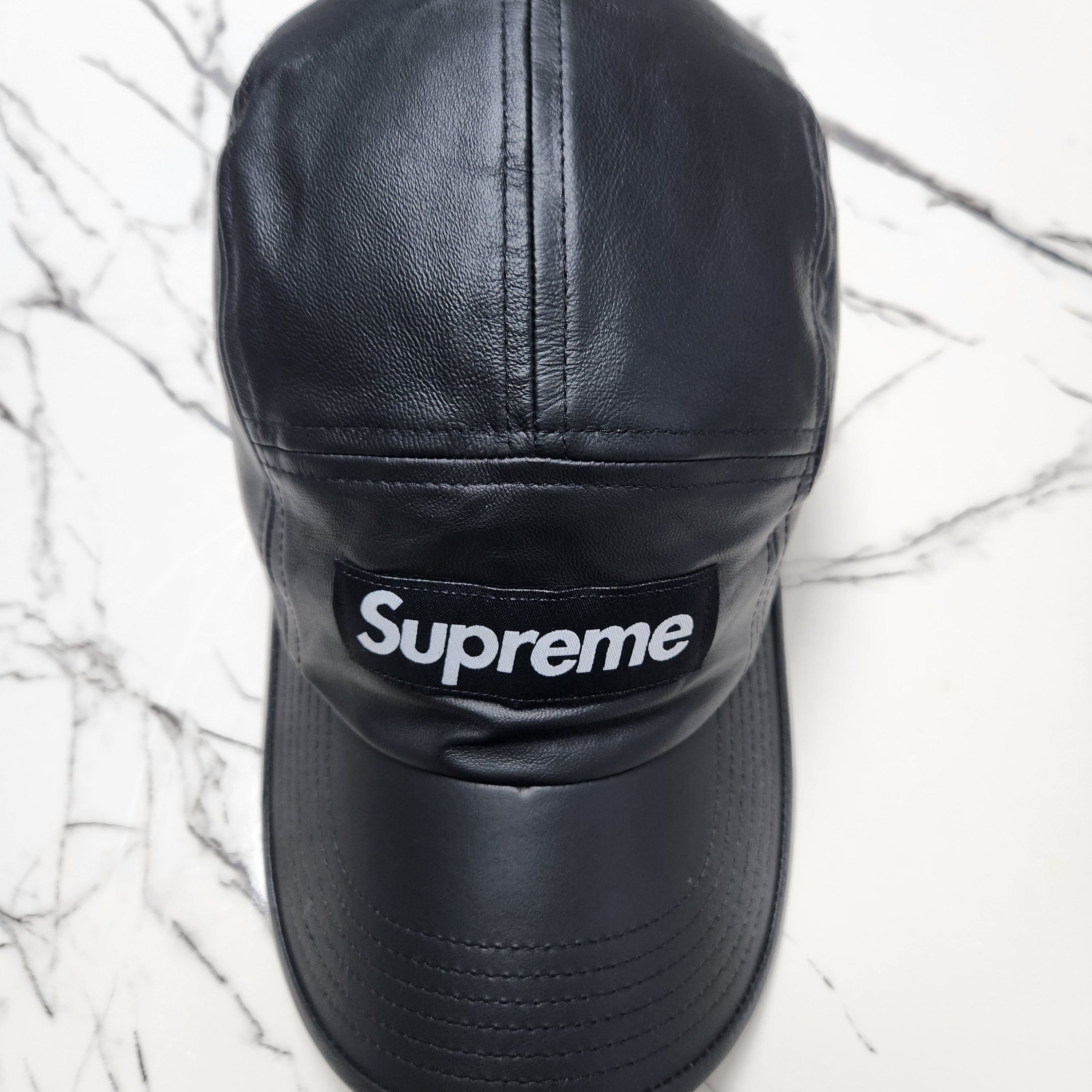 Supreme Leather Camp Cap Black - 21SS 착용 스타일 - 1