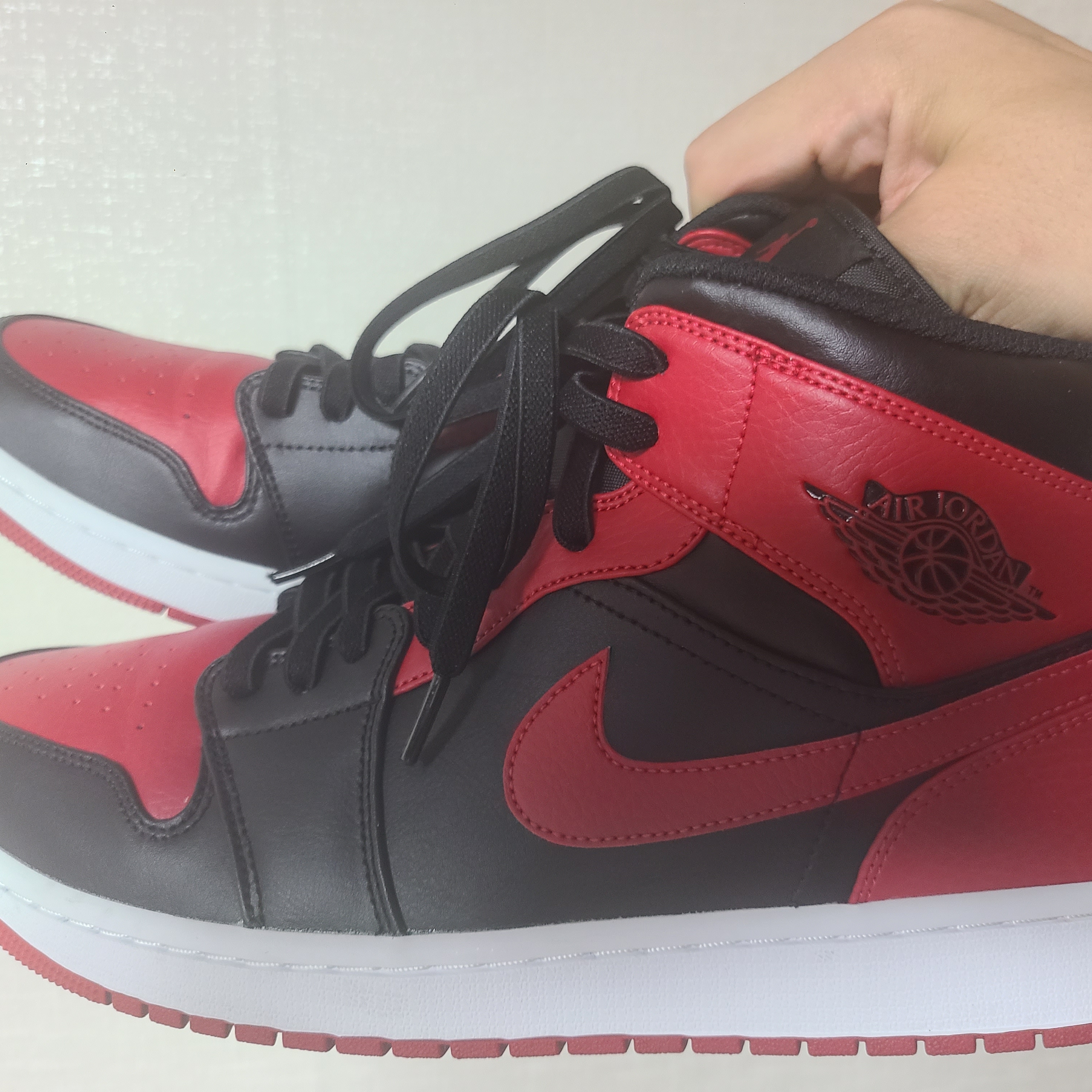 Jordan 1 Mid Bred Banned 2020 착용 스타일