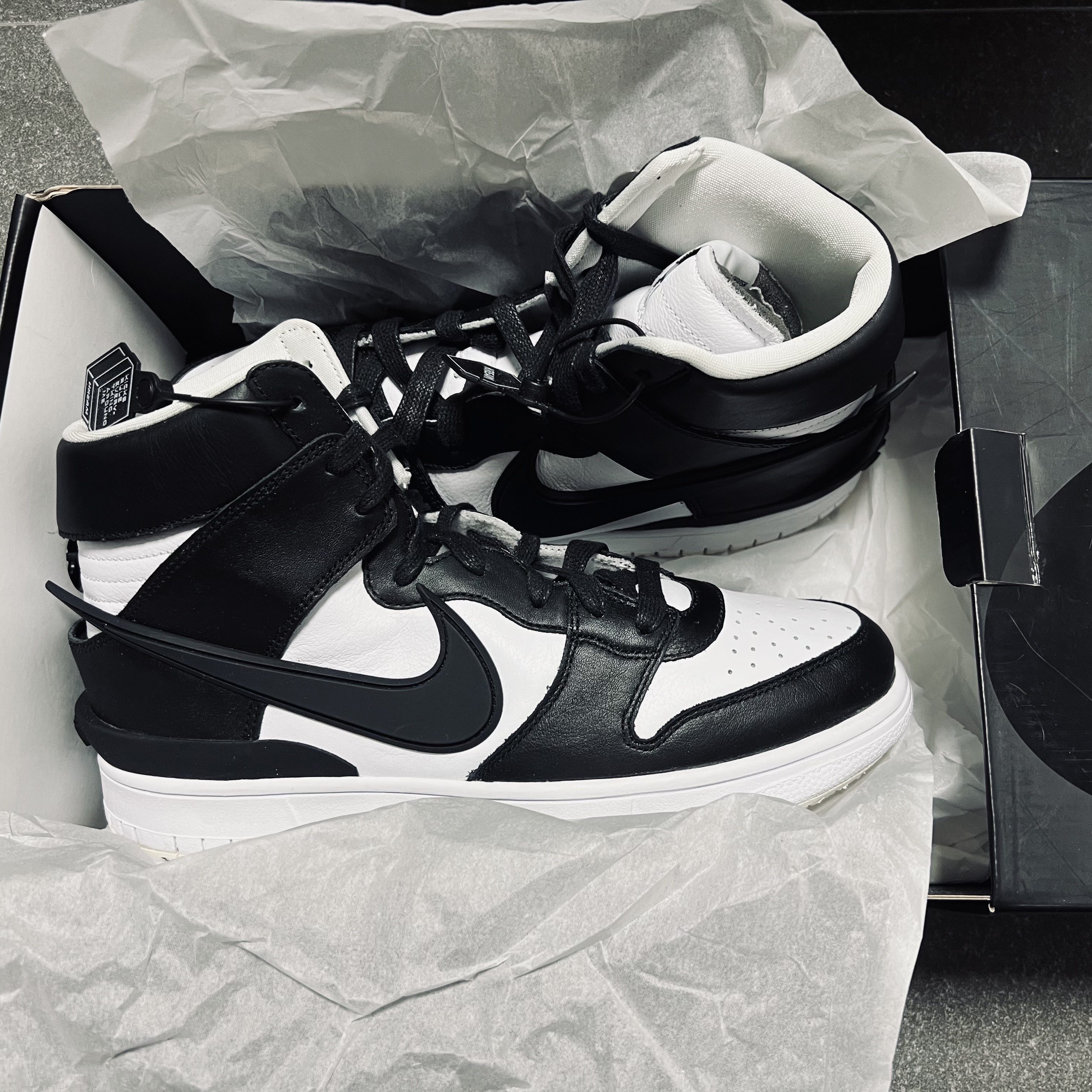 Nike x Ambush Dunk High Black, Jordan 1 Retro High OG Chicago 2022 착용 스타일 - 3