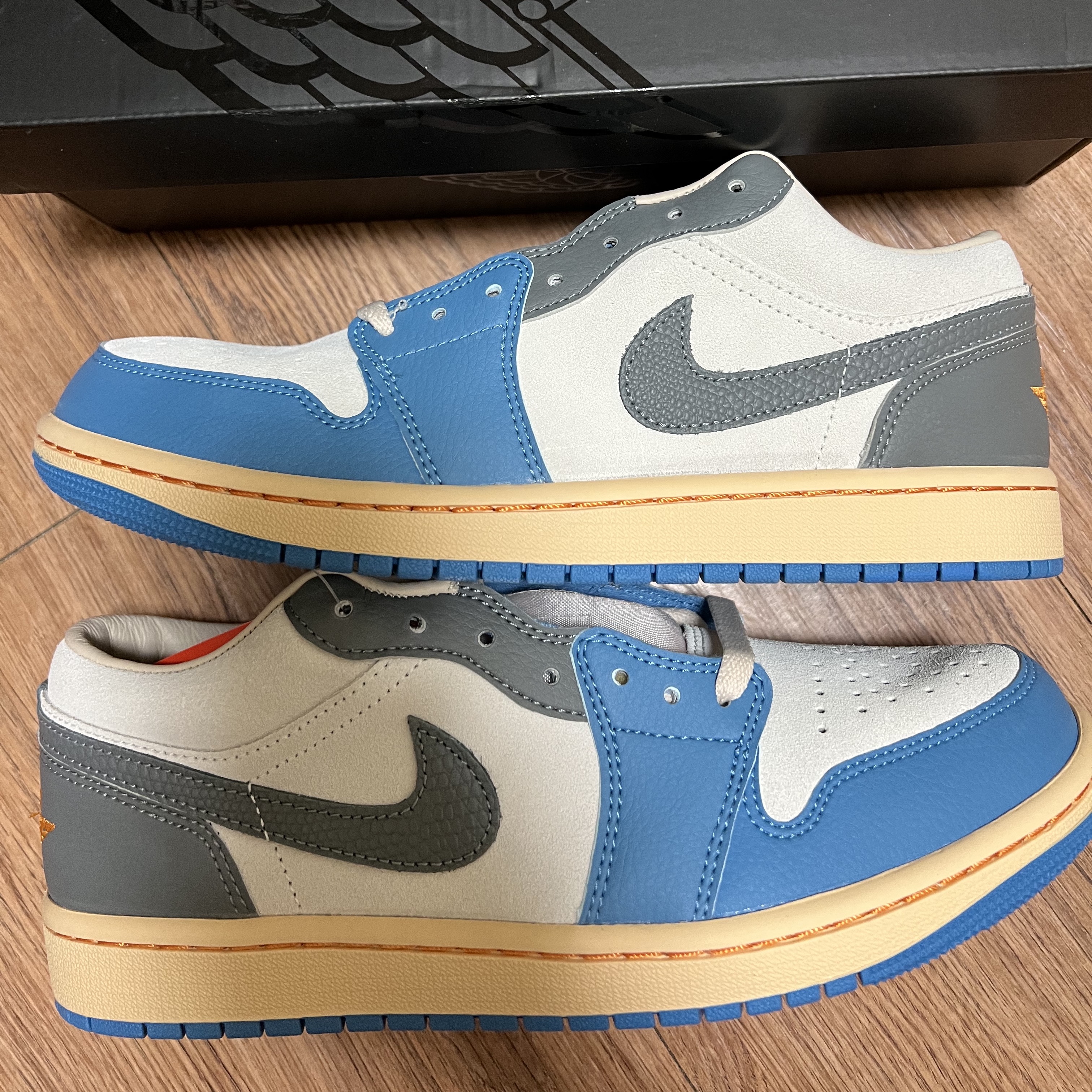 Jordan 1 Low SE Tokyo 96 착용 스타일