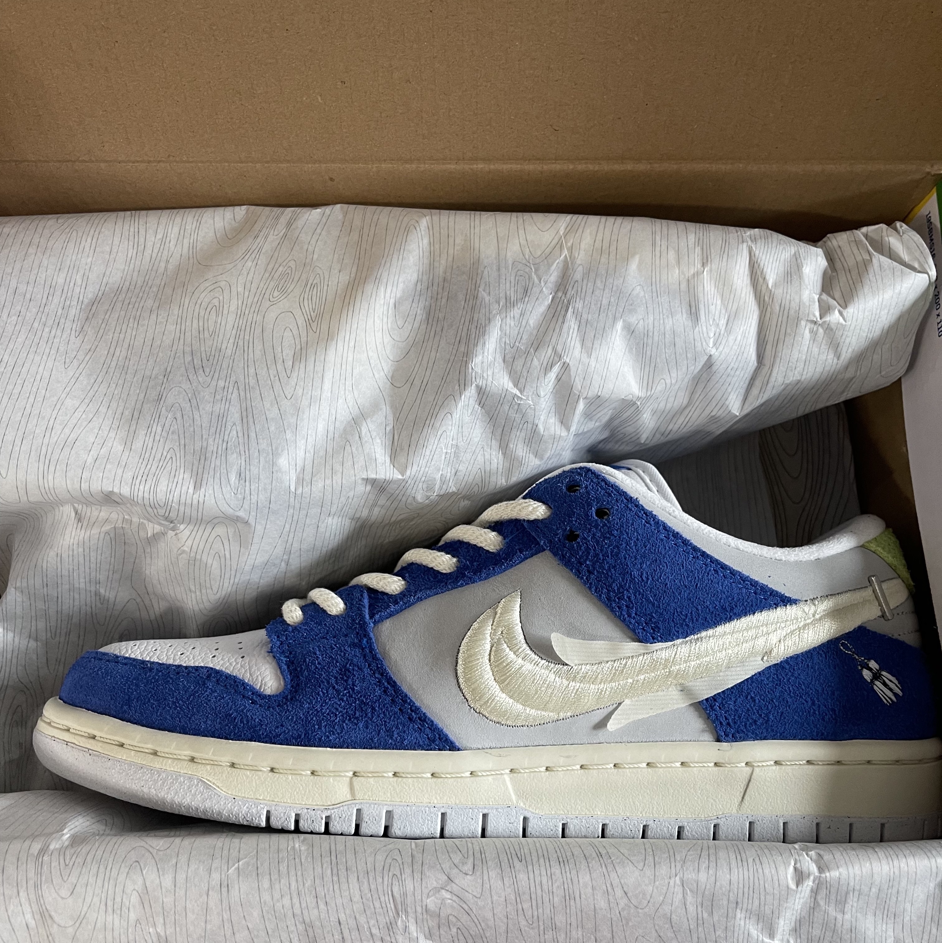 Nike x Fly Streetwear SB Dunk Low Pro Gardenia 착용 스타일