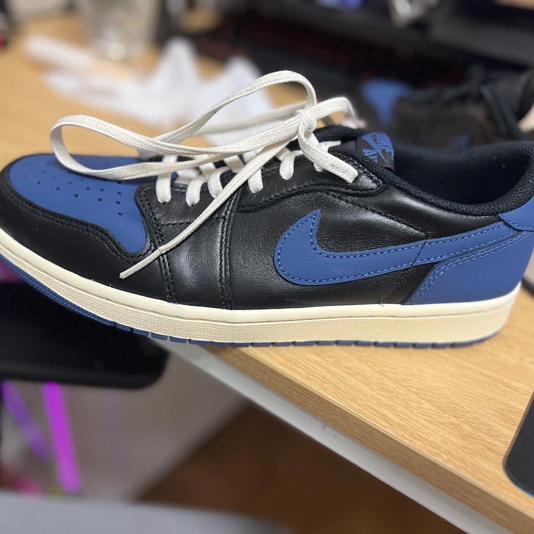 Jordan 1 Retro Low OG Mystic Navy 착용 스타일 - 4