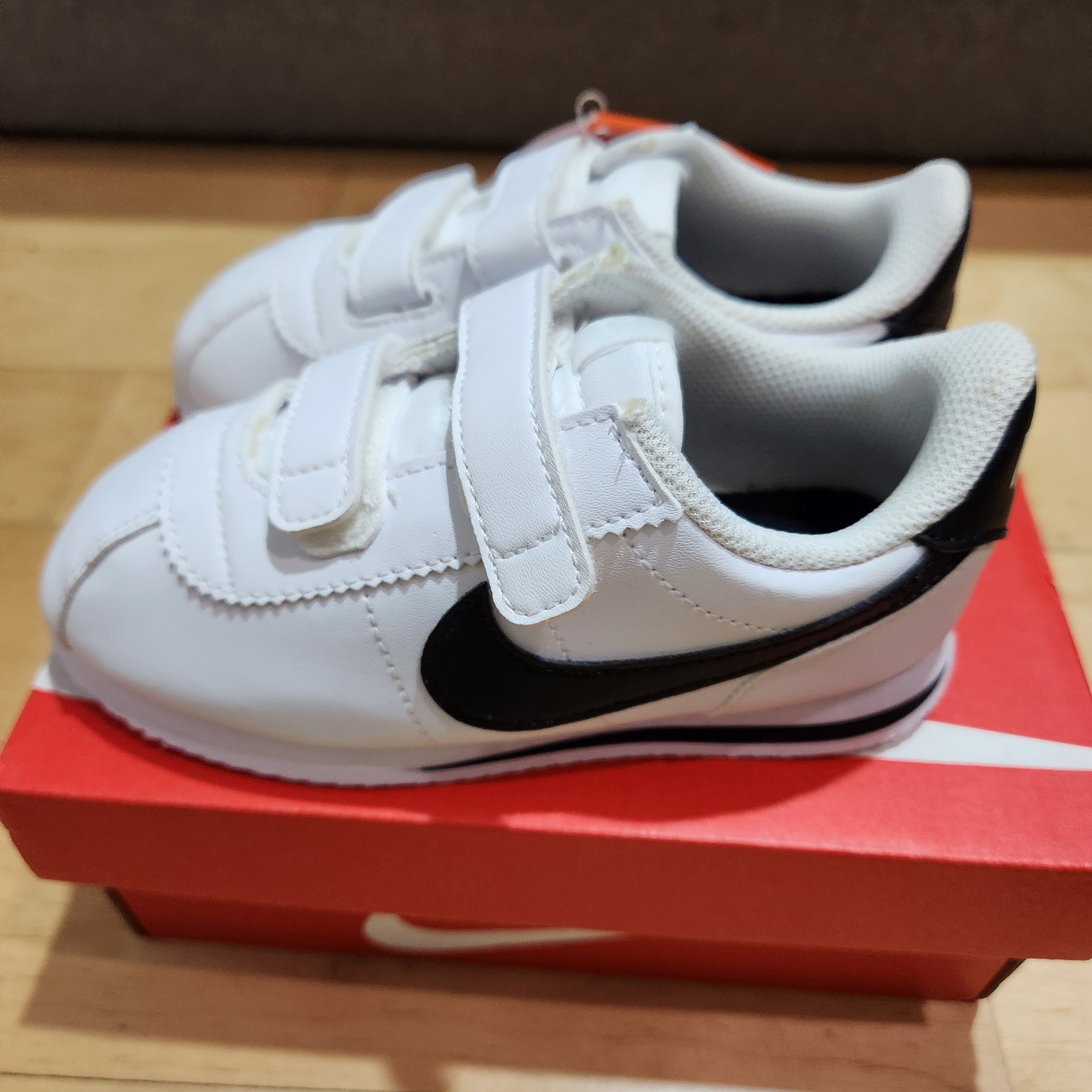 (TD) Nike Cortez Basic SL White Black 착용 스타일 - 3