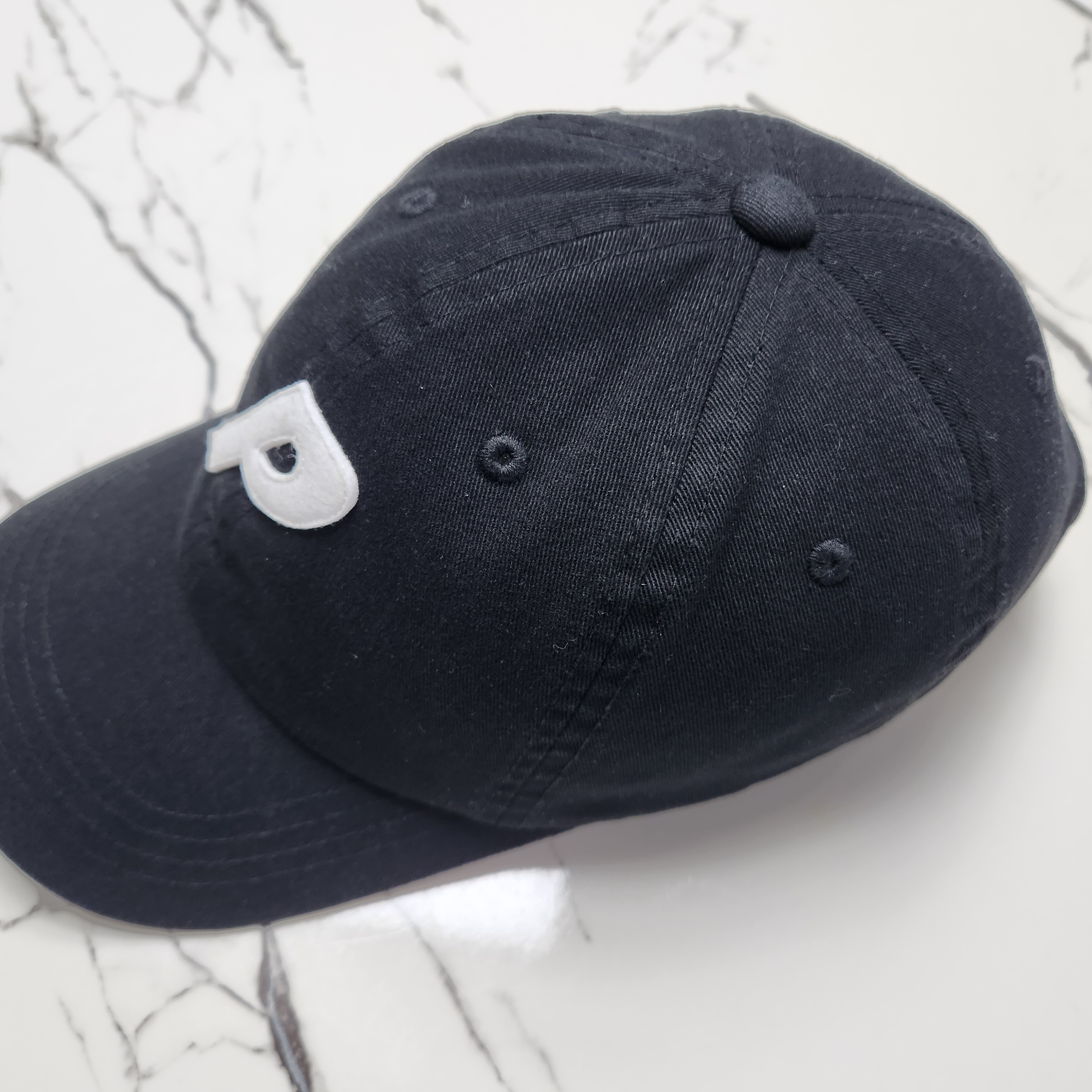 Palace P 6-Panel Black 착용 스타일 - 2