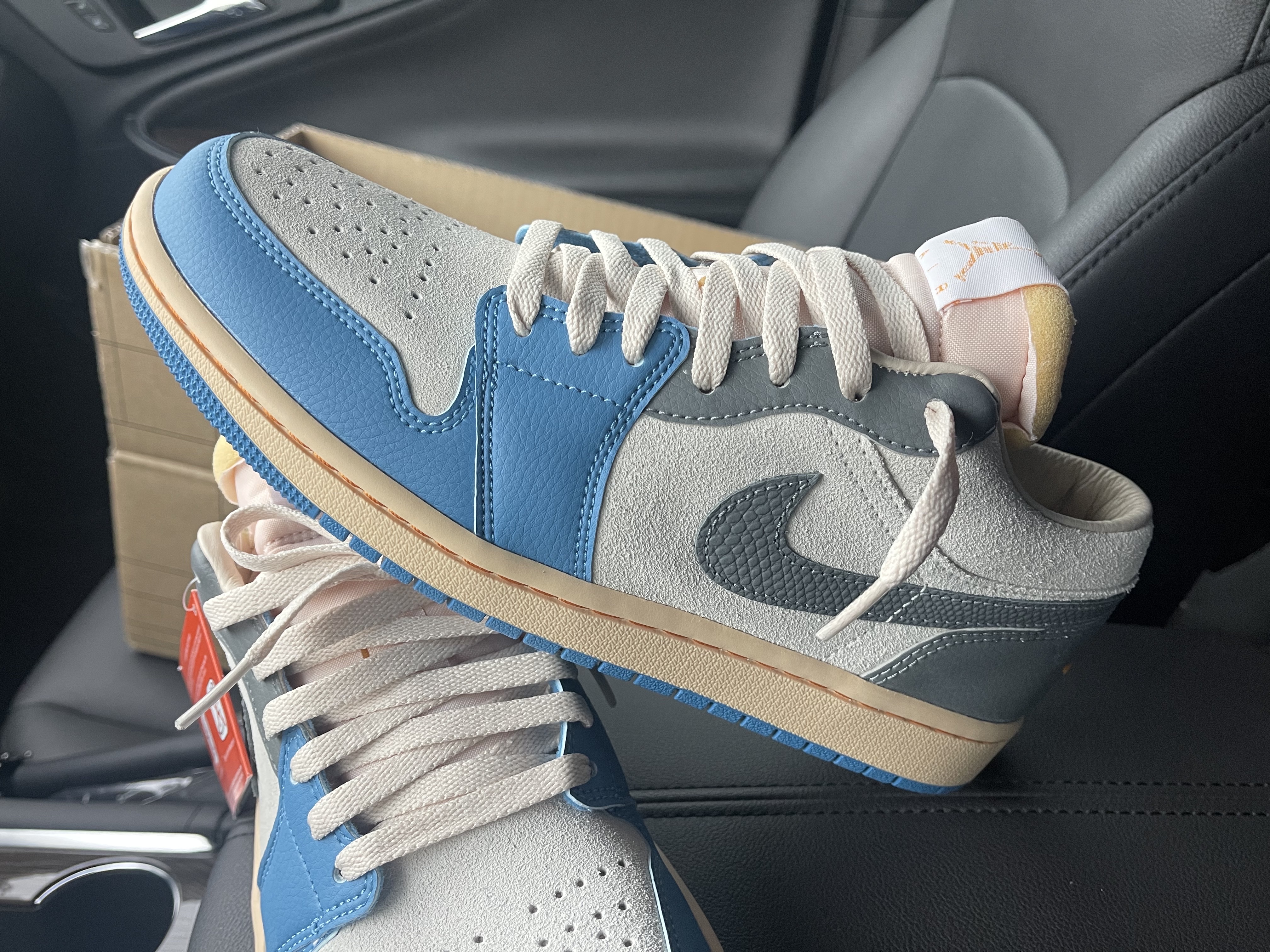 Jordan 1 Low SE Tokyo 96 착용 스타일 - 2