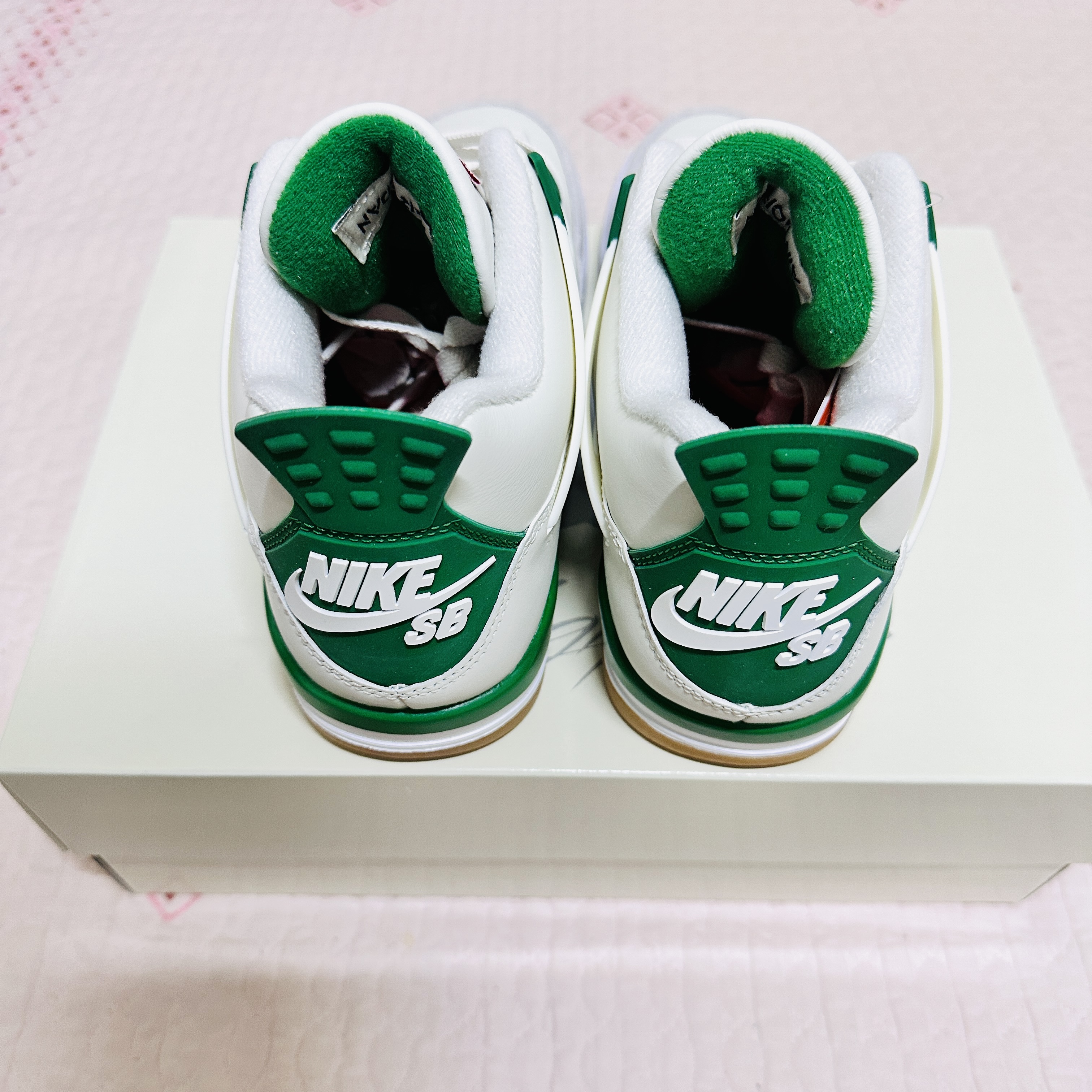 Jordan 4 x Nike SB Retro SP Pine Green 착용 스타일 - 3