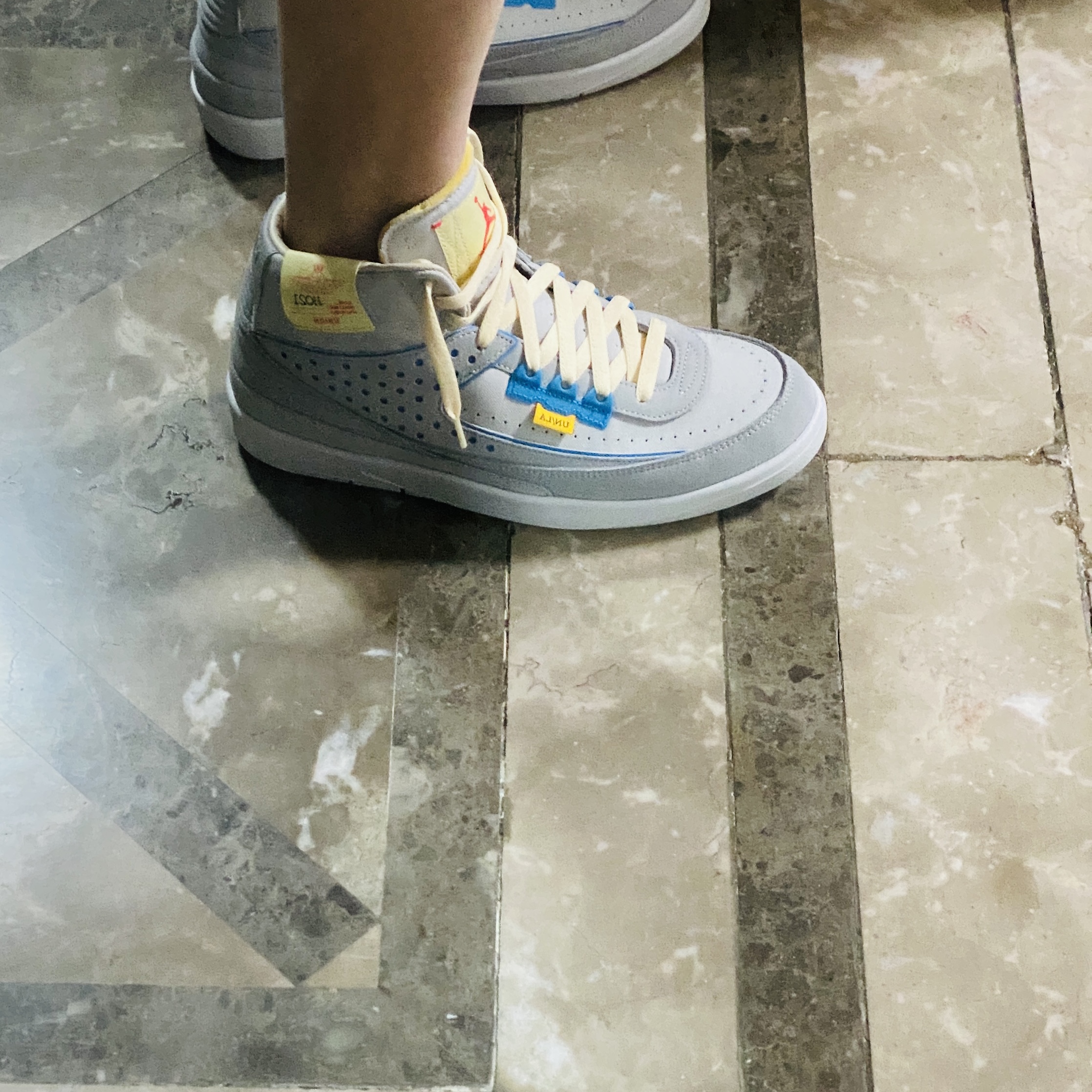Jordan 2 x Union Retro SP Grey Fog 착용 스타일 - 3