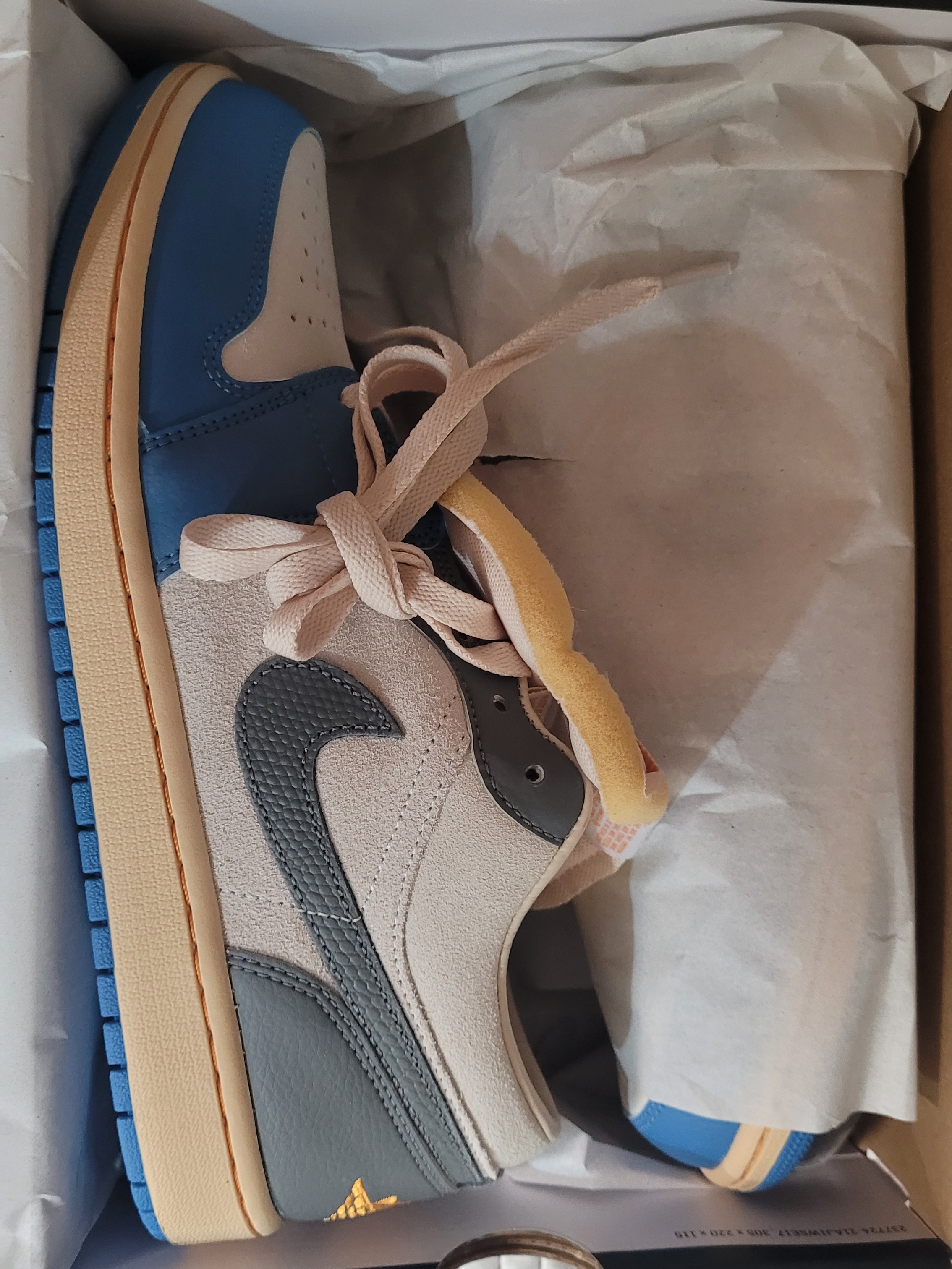 Jordan 1 Low SE Tokyo 96 착용 스타일