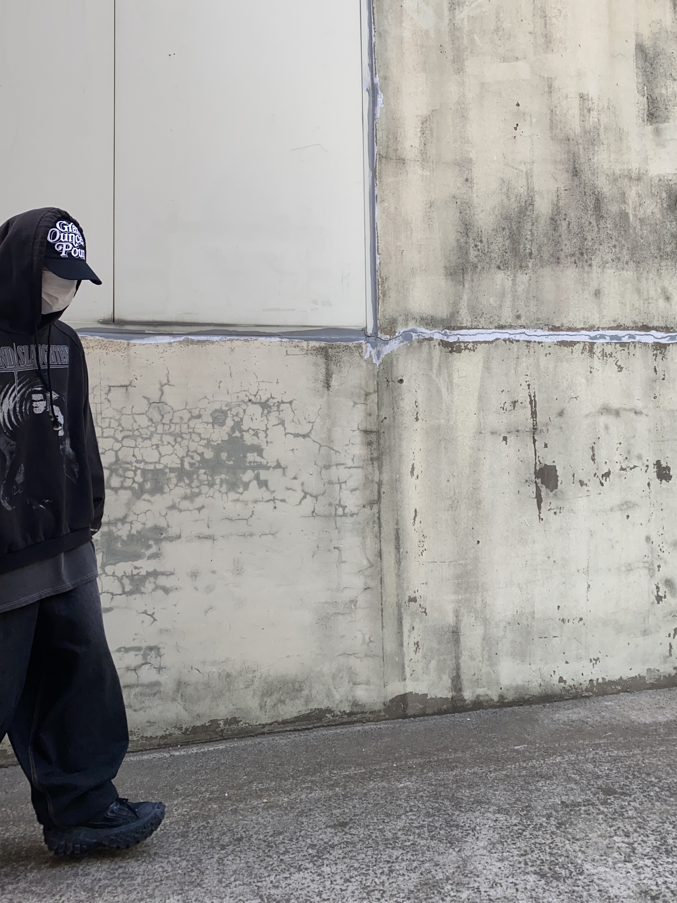 Project G/R Mind Slaughter Vintage Washeed Hoodie Black, Balenciaga Defender Sneakers Black 착용 스타일 - 2