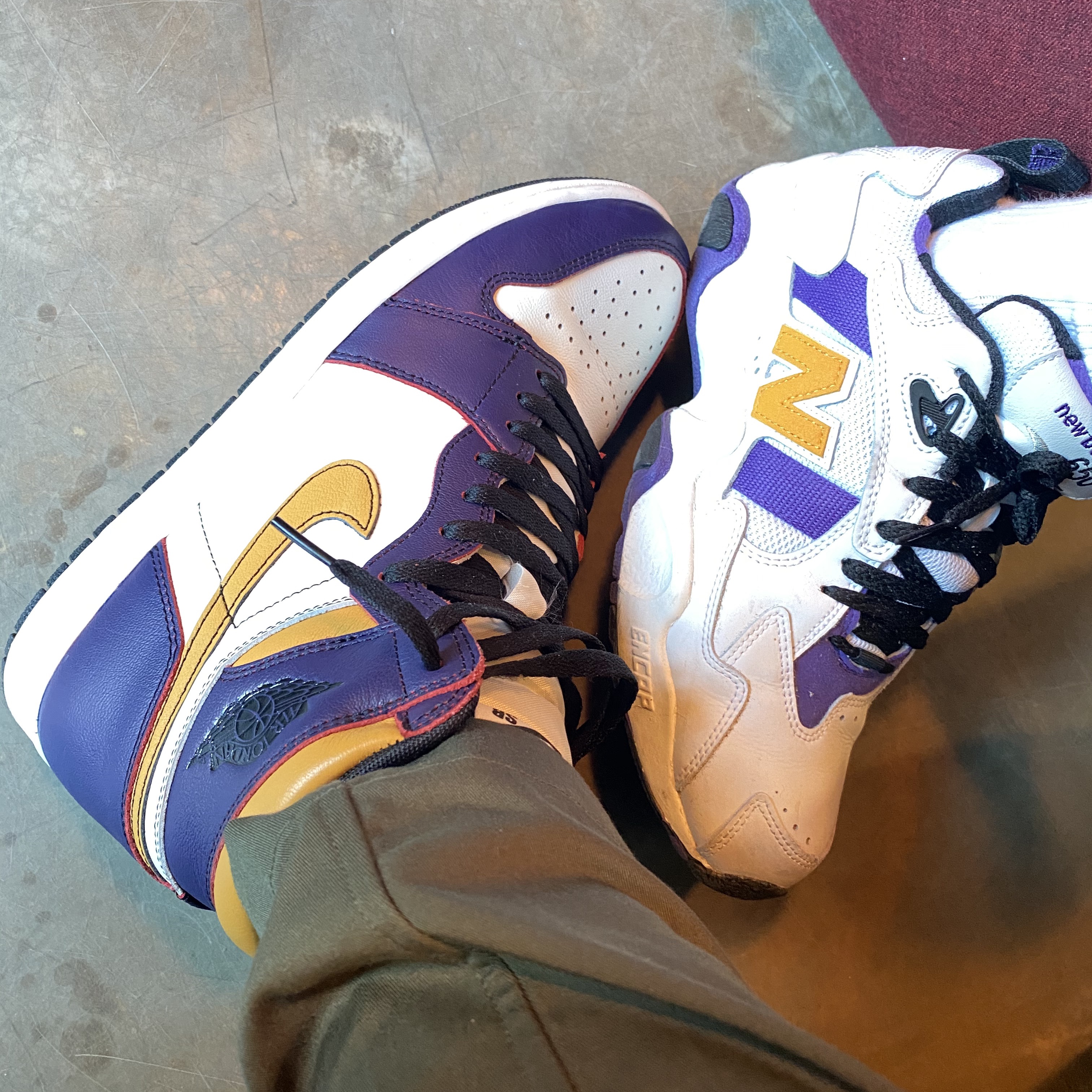 Jordan 1 Retro High OG Defiant SB LA to Chicago, Nintendo Switch OLED Neon Blue Neon Red (Korean Ver.) 착용 스타일 - 1