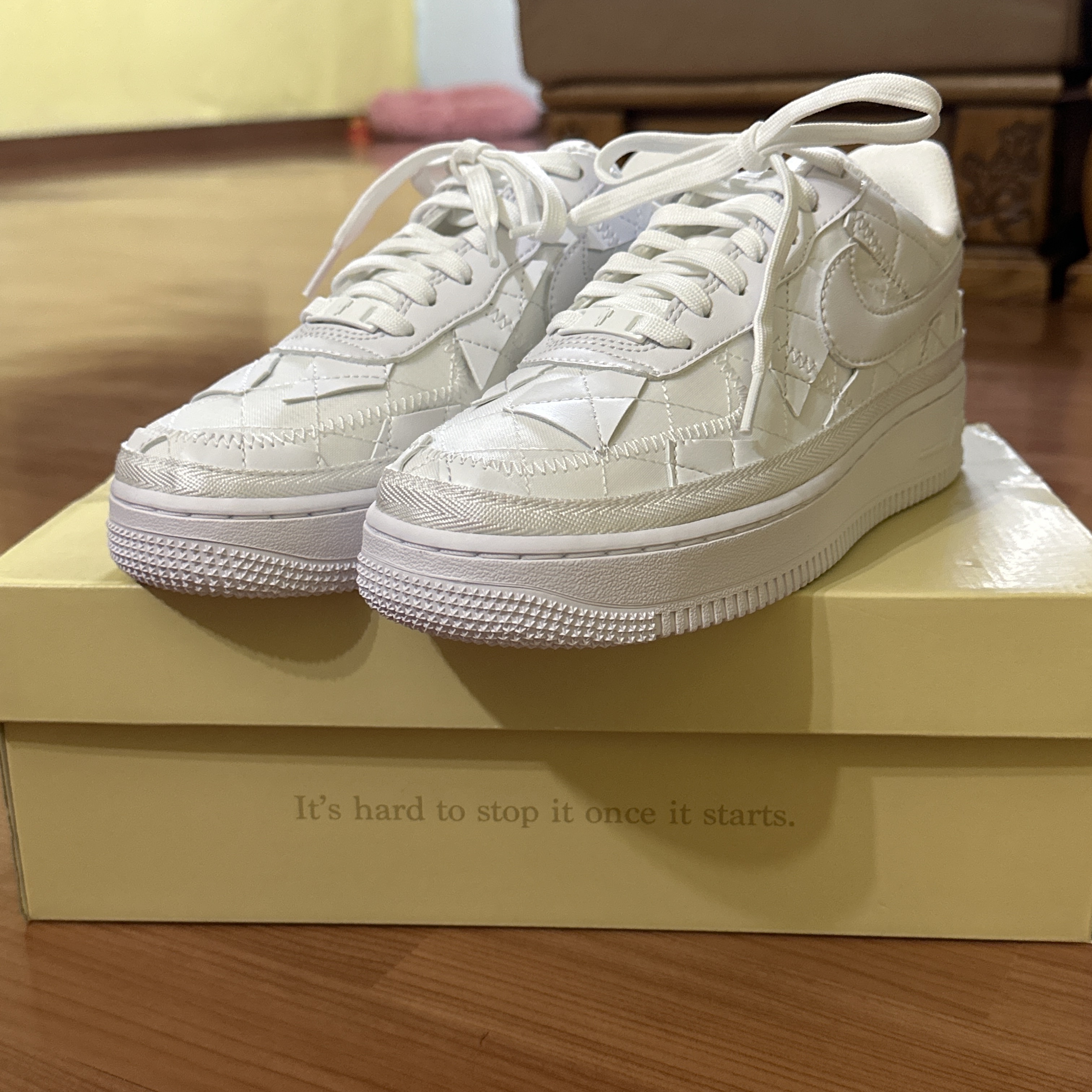 Nike x Billie Eilish Air Force 1 Low SP Triple White 착용 스타일