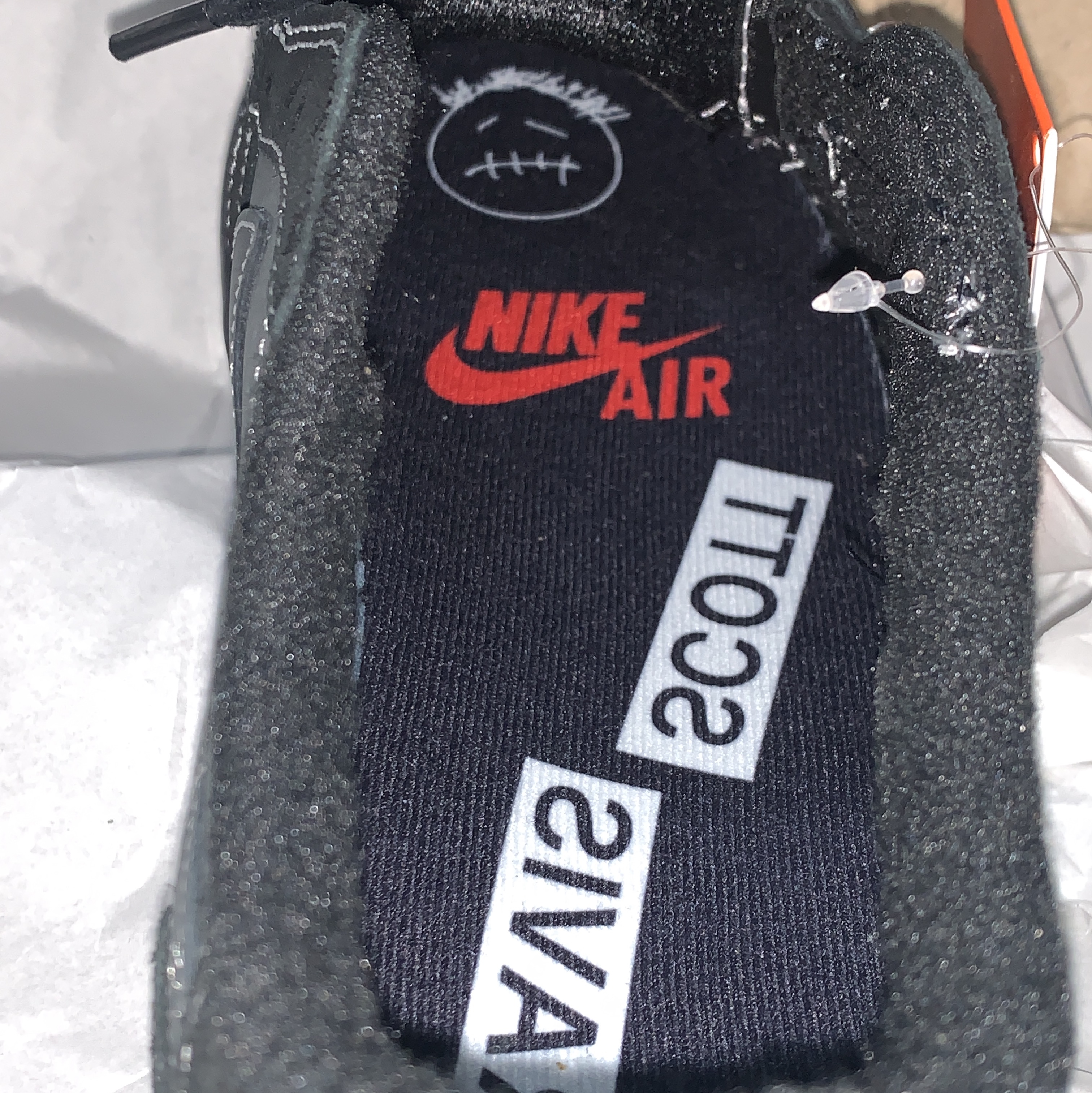 Jordan 1 x Travis Scott Retro Low OG SP Black Phantom 착용 스타일 - 1