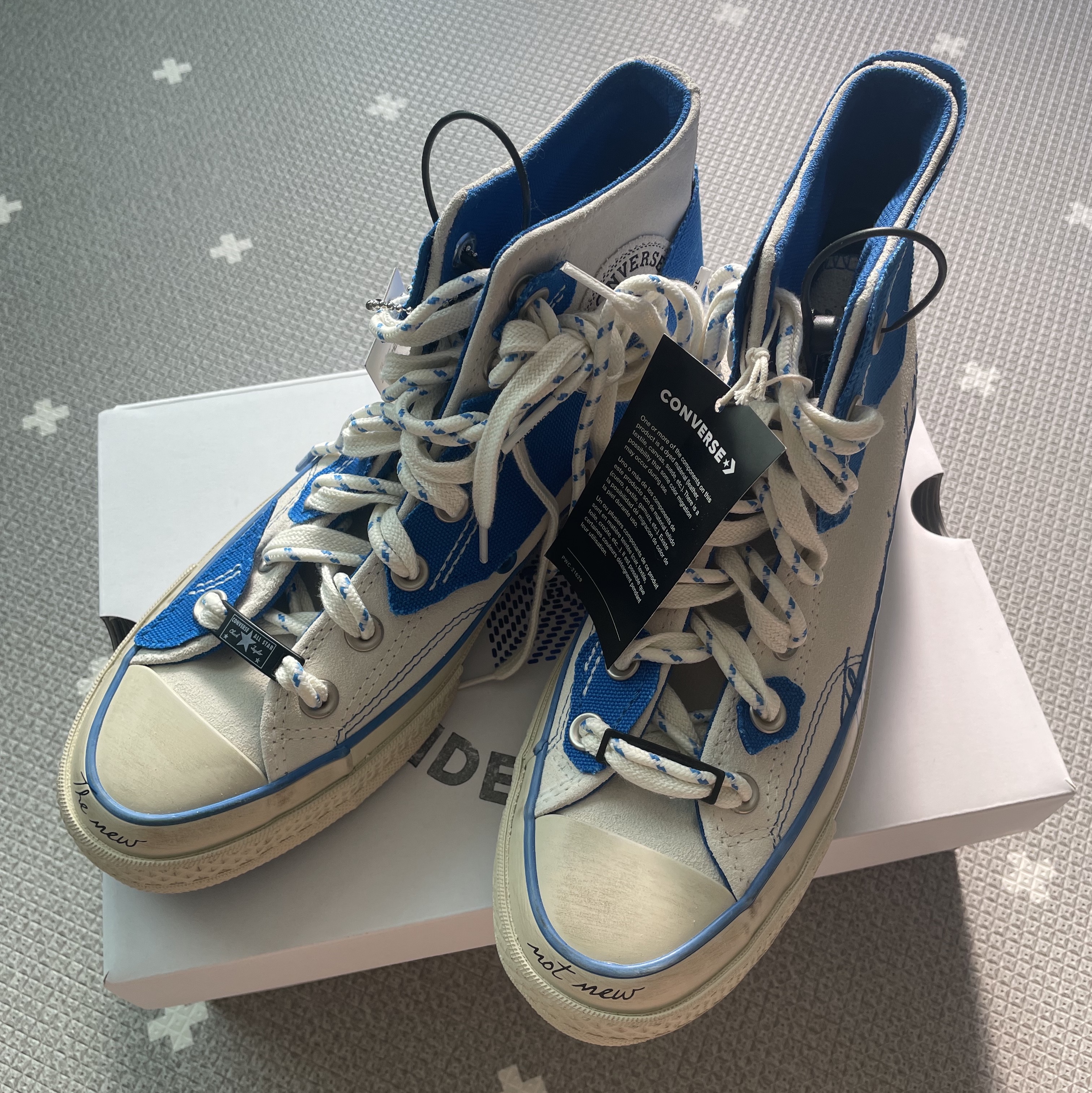 Converse x Ader Error Chuck 70 High White 착용 스타일 - 1
