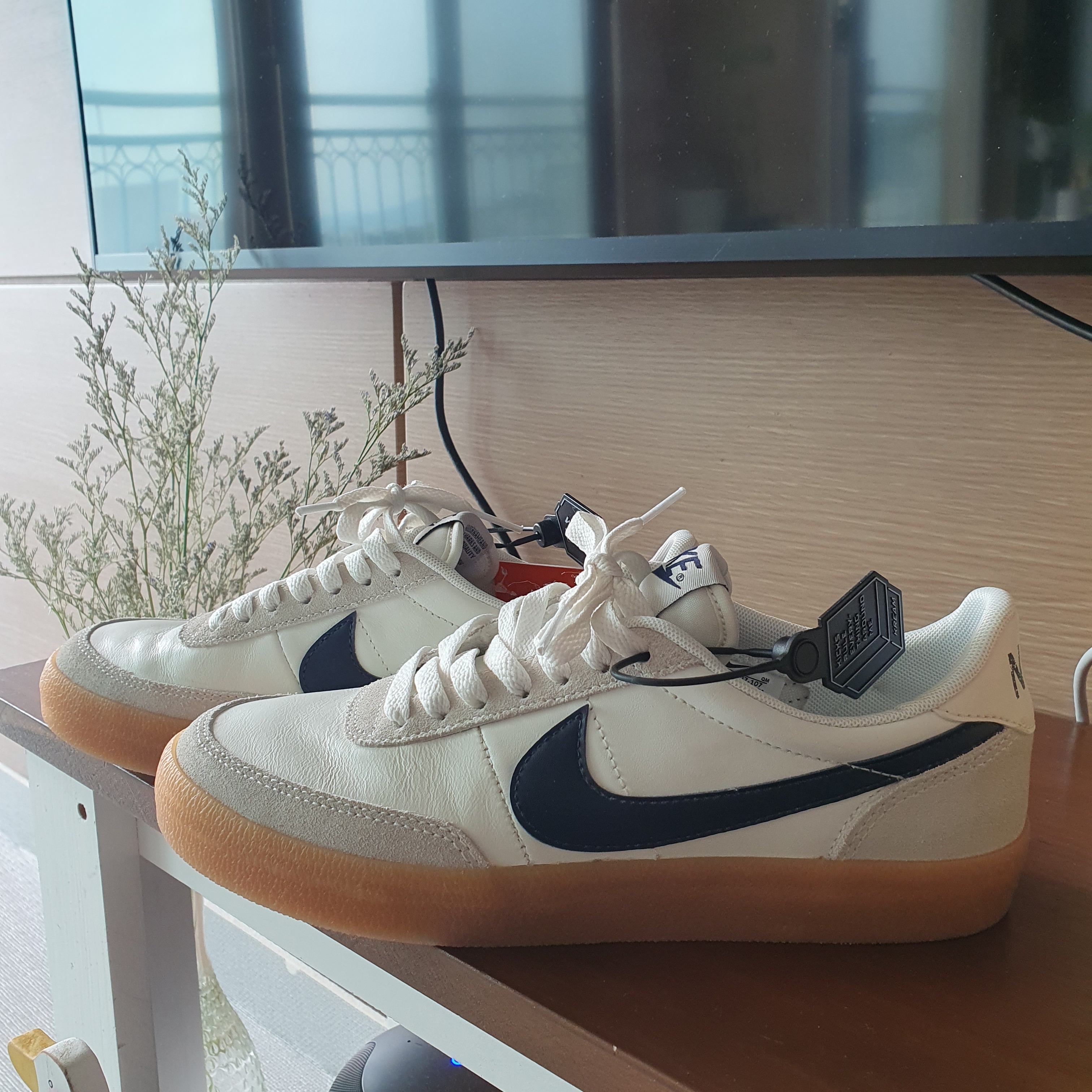 Nike x J.Crew Killshot 2 Sail Midnight Navy 착용 스타일 - 2