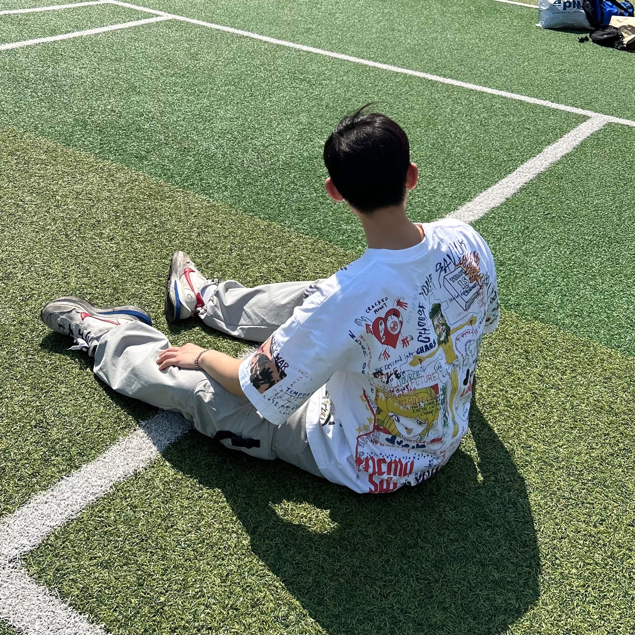Nike x Sacai VaporWaffle Royal Fuchsia 착용 스타일 - 2