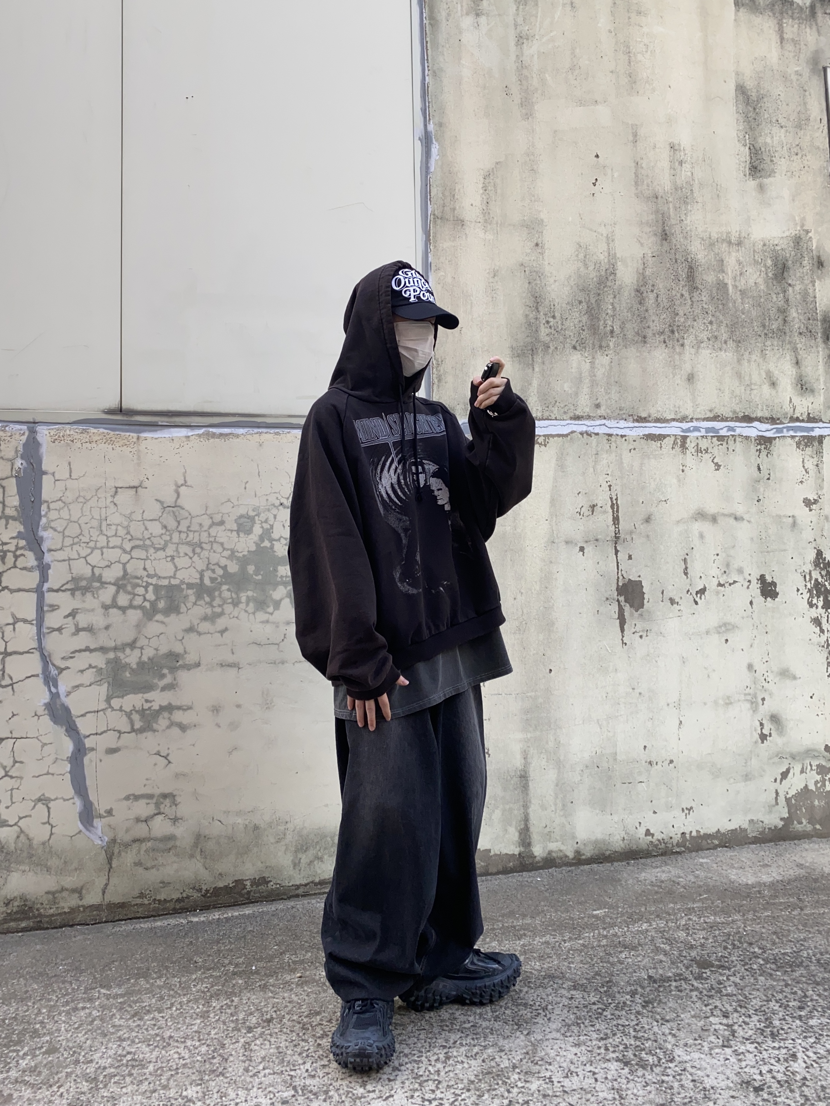 Project G/R Mind Slaughter Vintage Washeed Hoodie Black, Balenciaga Defender Sneakers Black 착용 스타일 - 1