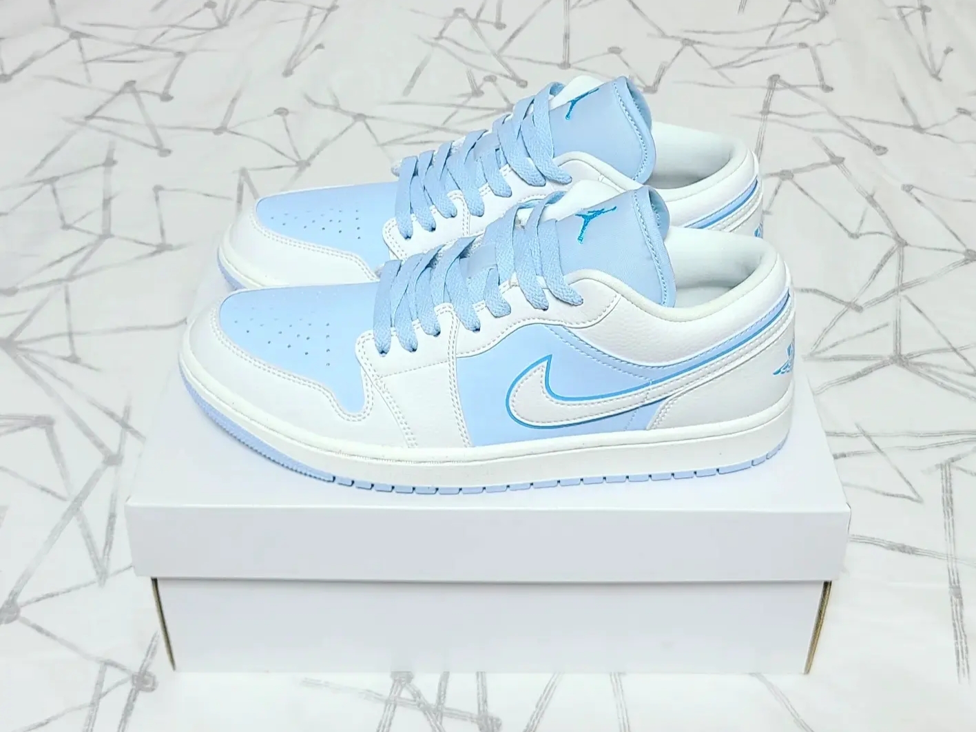 (W) Jordan 1 Low SE Sail Ice 착용 스타일 - 2