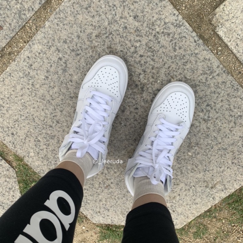 Nike Dunk High SP Pure Platinum 착용 스타일 - 2