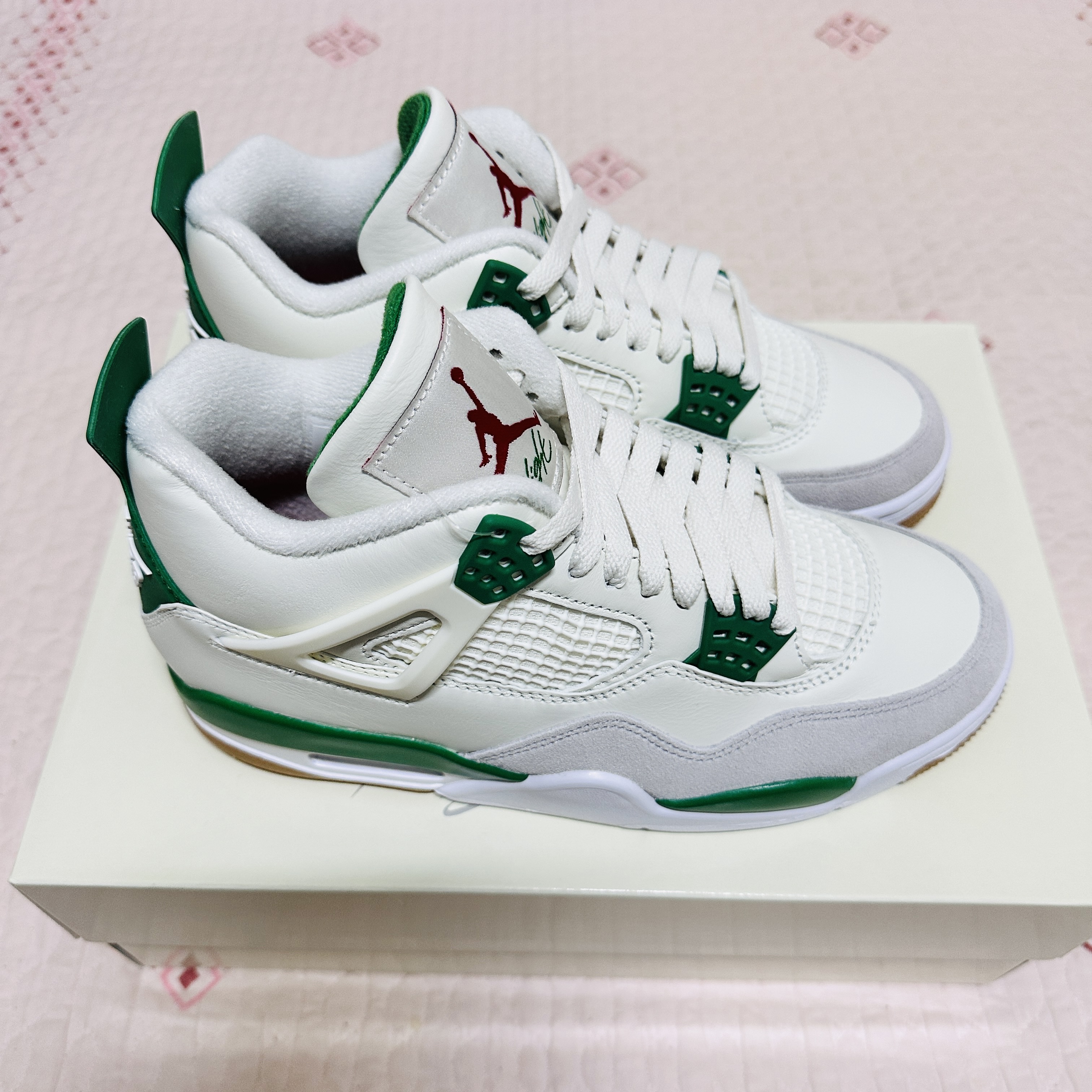 Jordan 4 x Nike SB Retro SP Pine Green 착용 스타일 - 4