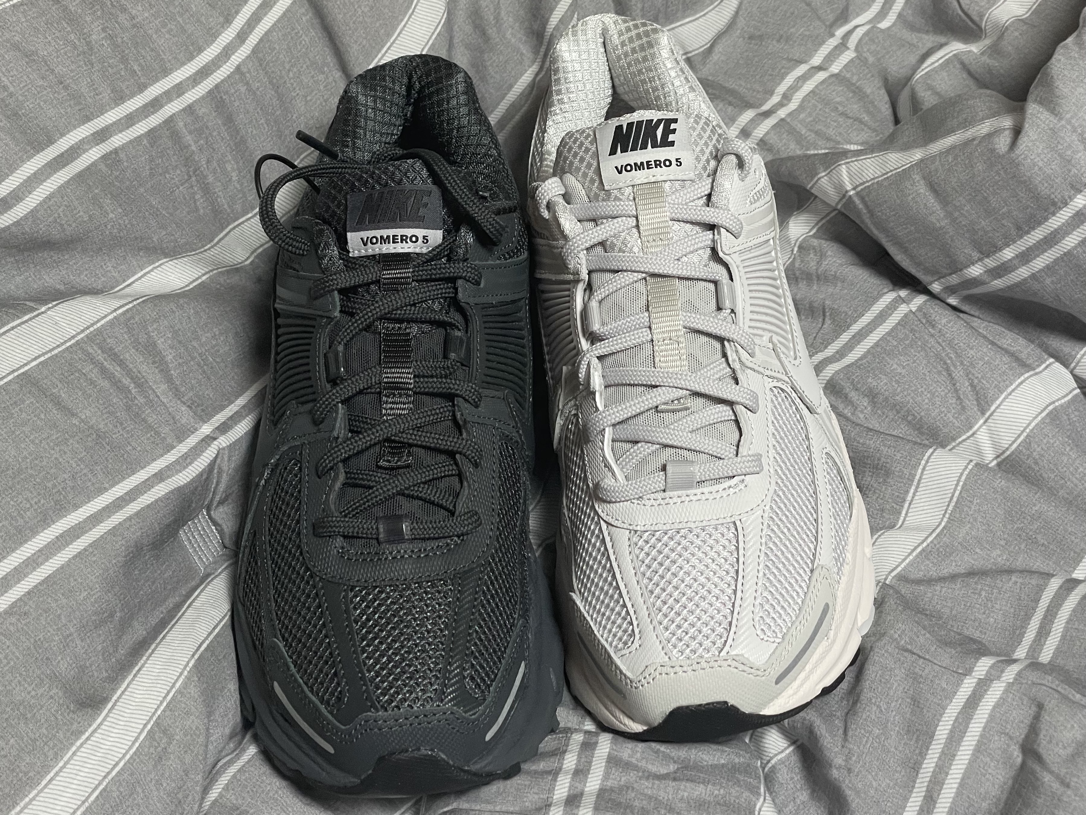Nike Zoom Vomero 5 SP Anthracite 2023, Nike Zoom Vomero 5 SP Vast Grey 2023 착용 스타일 - 3