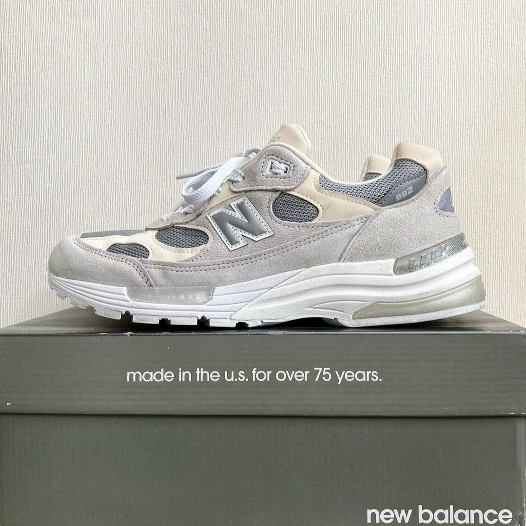 New Balance 992 Made in USA White Silver 착용 스타일