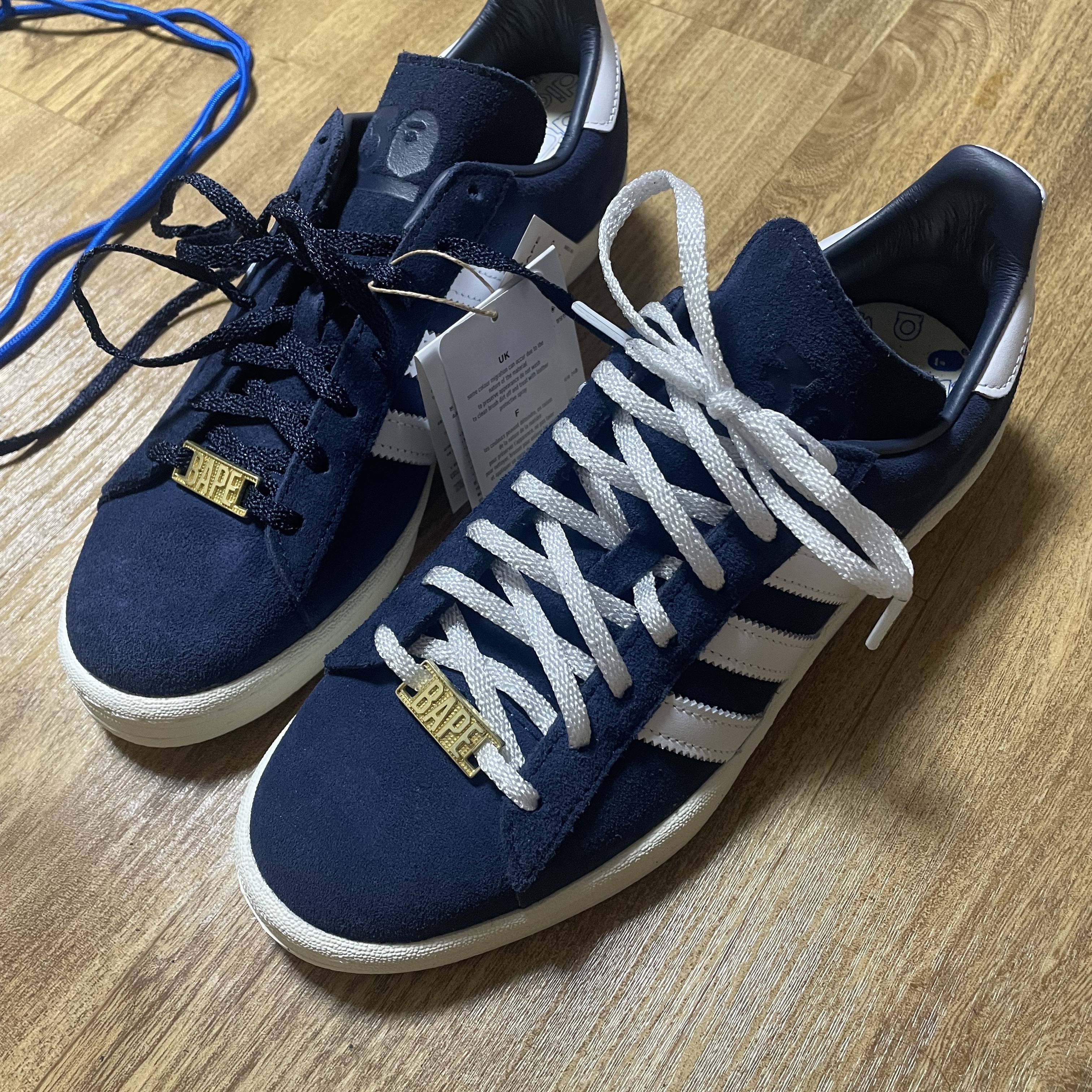Adidas x BAPE Campus 80s Collegiate Navy 착용 스타일 - 2