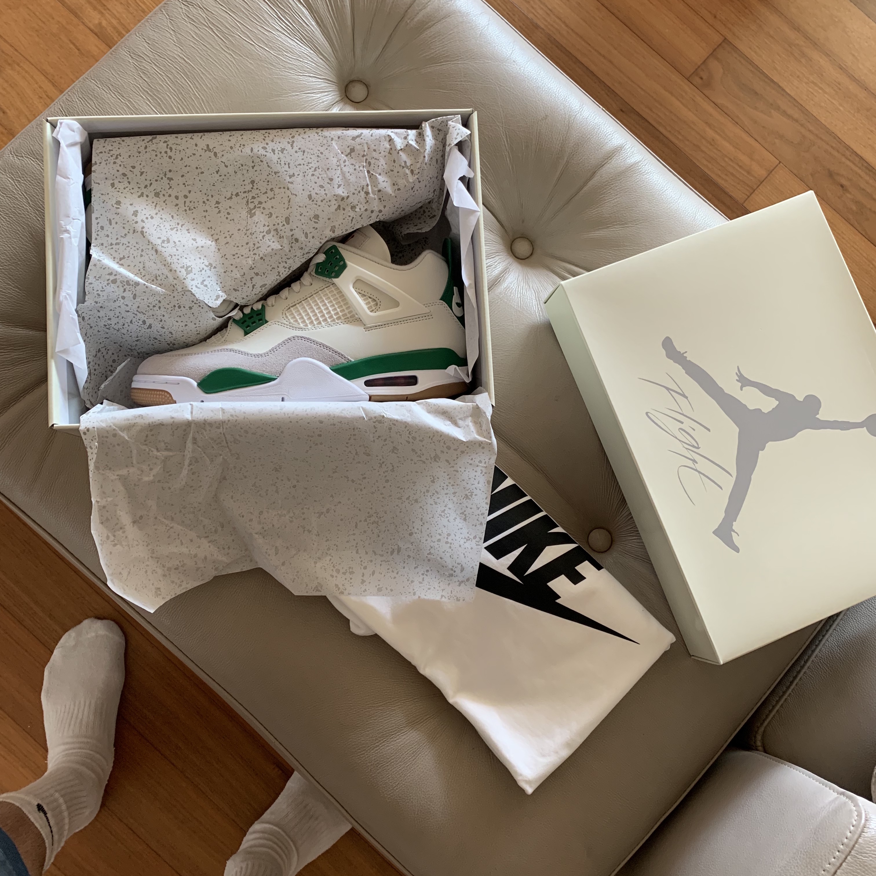 Jordan 4 x Nike SB Retro SP Pine Green 착용 스타일