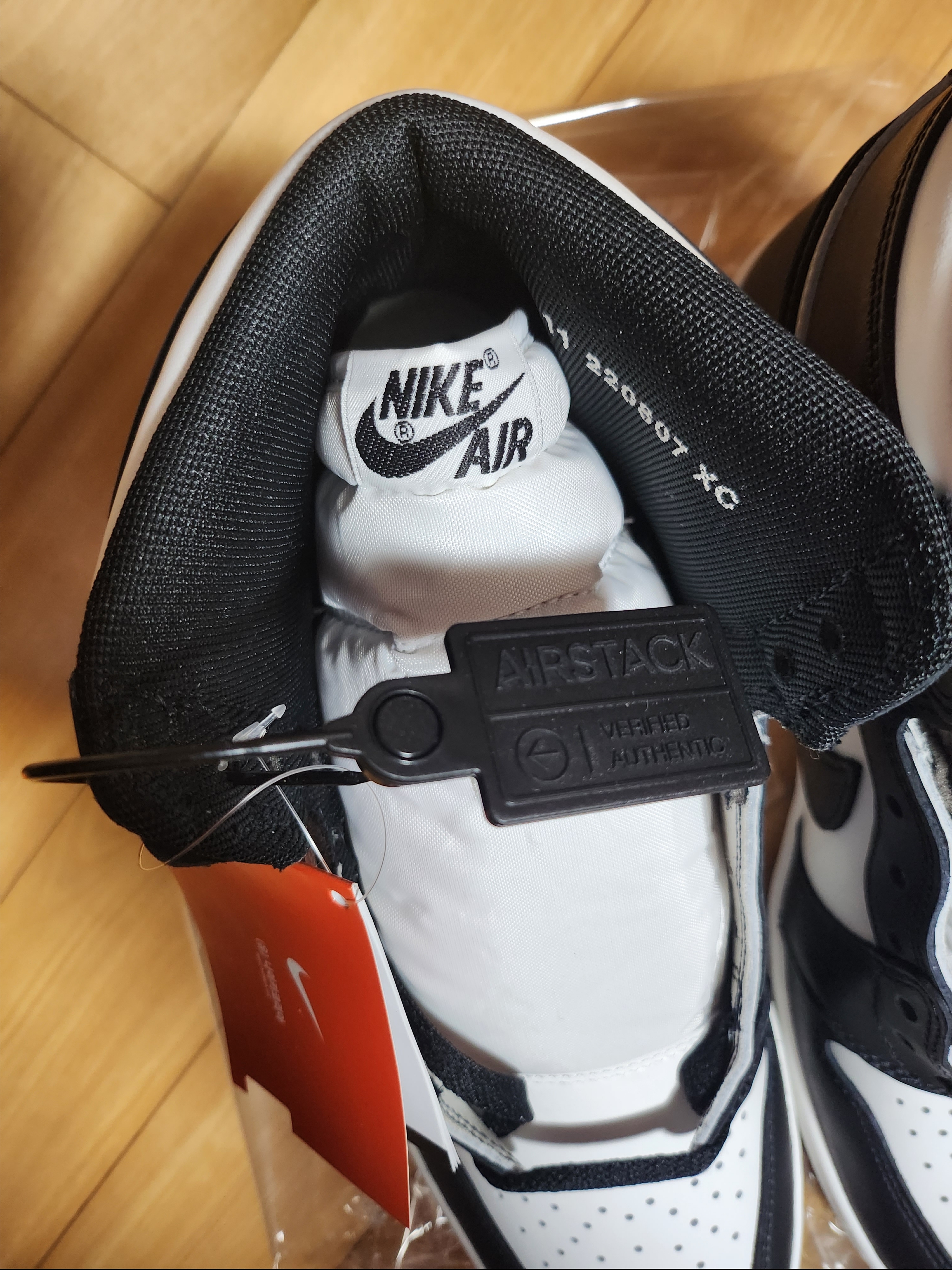 Jordan 1 High 85 Black White 착용 스타일