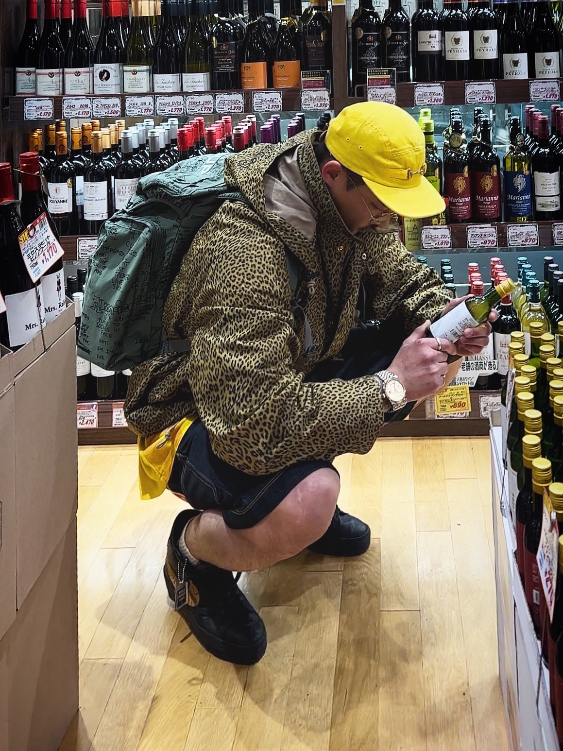 Supreme Field Backpack Olive Gonz - 23SS, Supreme x Barbour Lightweight Waxed Cotton Field Jacket Leopard - 20SS 착용 스타일 - 2