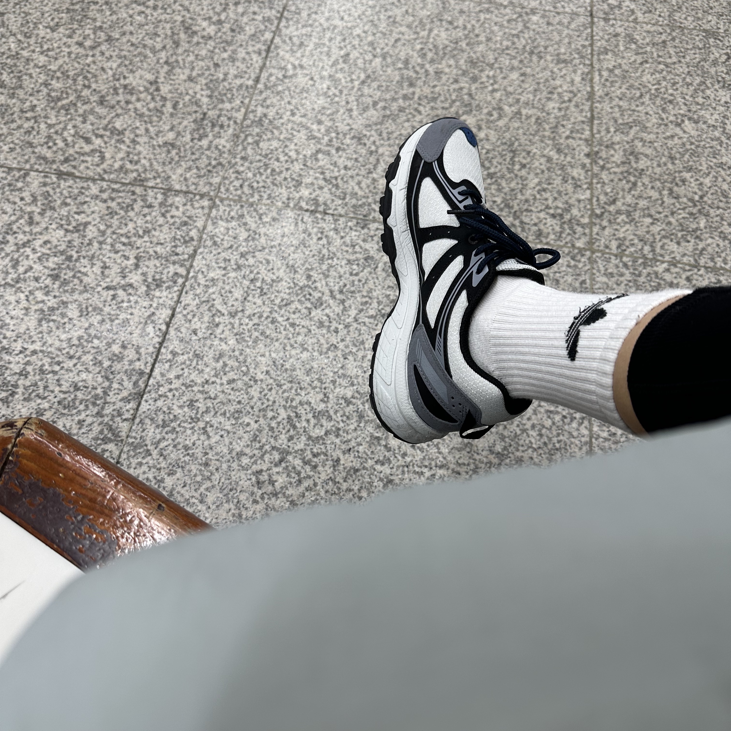 Asics Gel-Venture 6 SPS Glacier Grey 착용 스타일 - 1