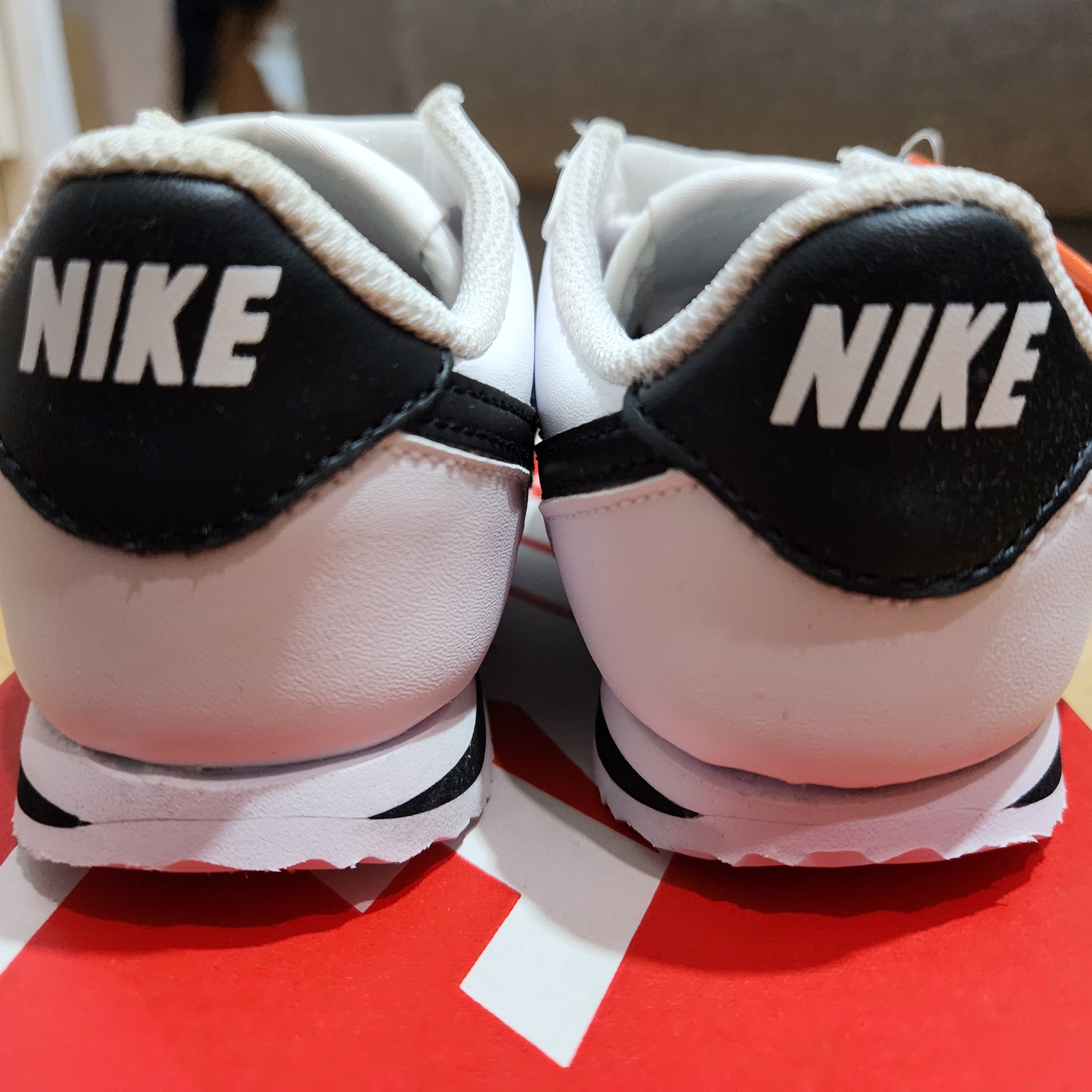 (TD) Nike Cortez Basic SL White Black 착용 스타일 - 4