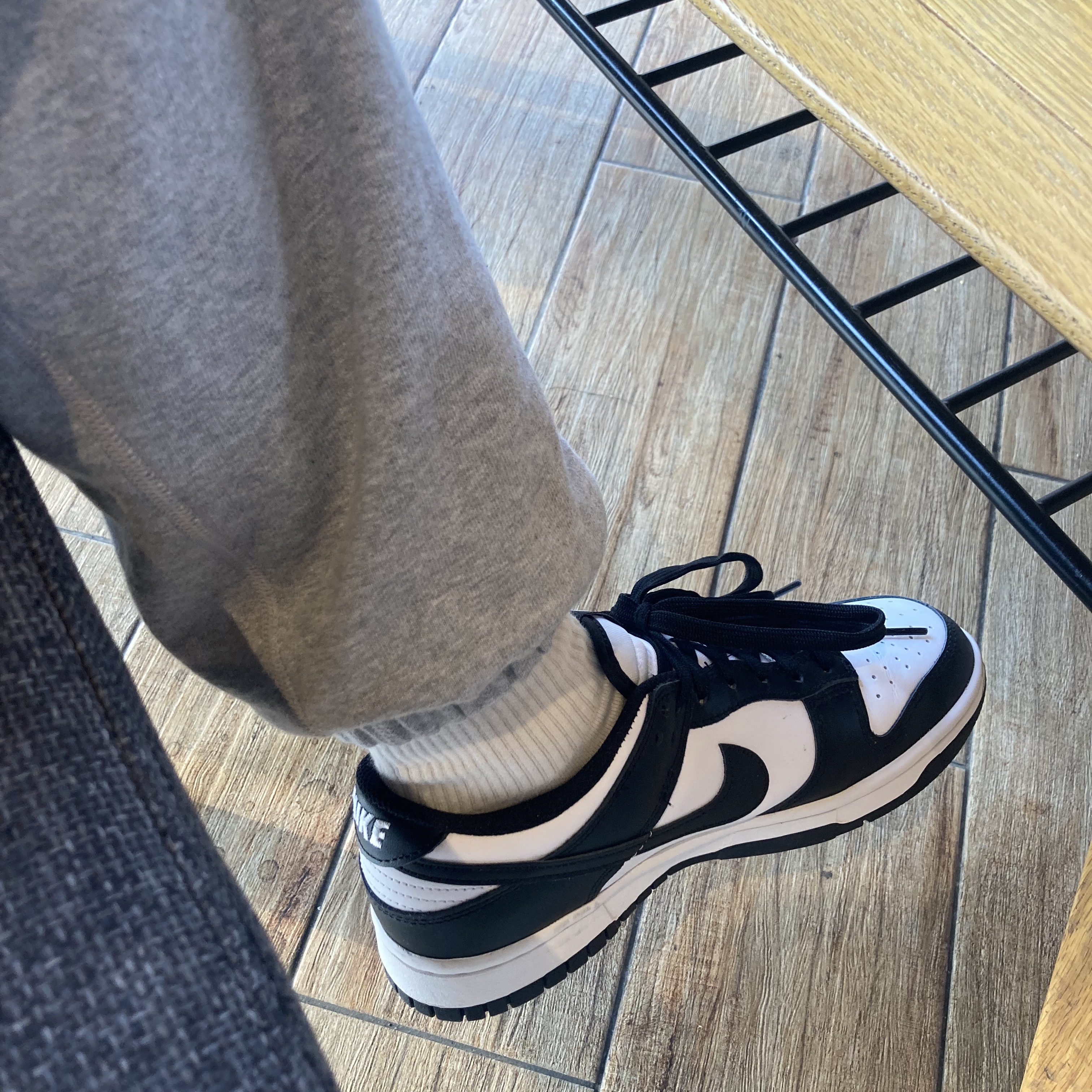 (W) Nike Dunk Low Black 착용 스타일