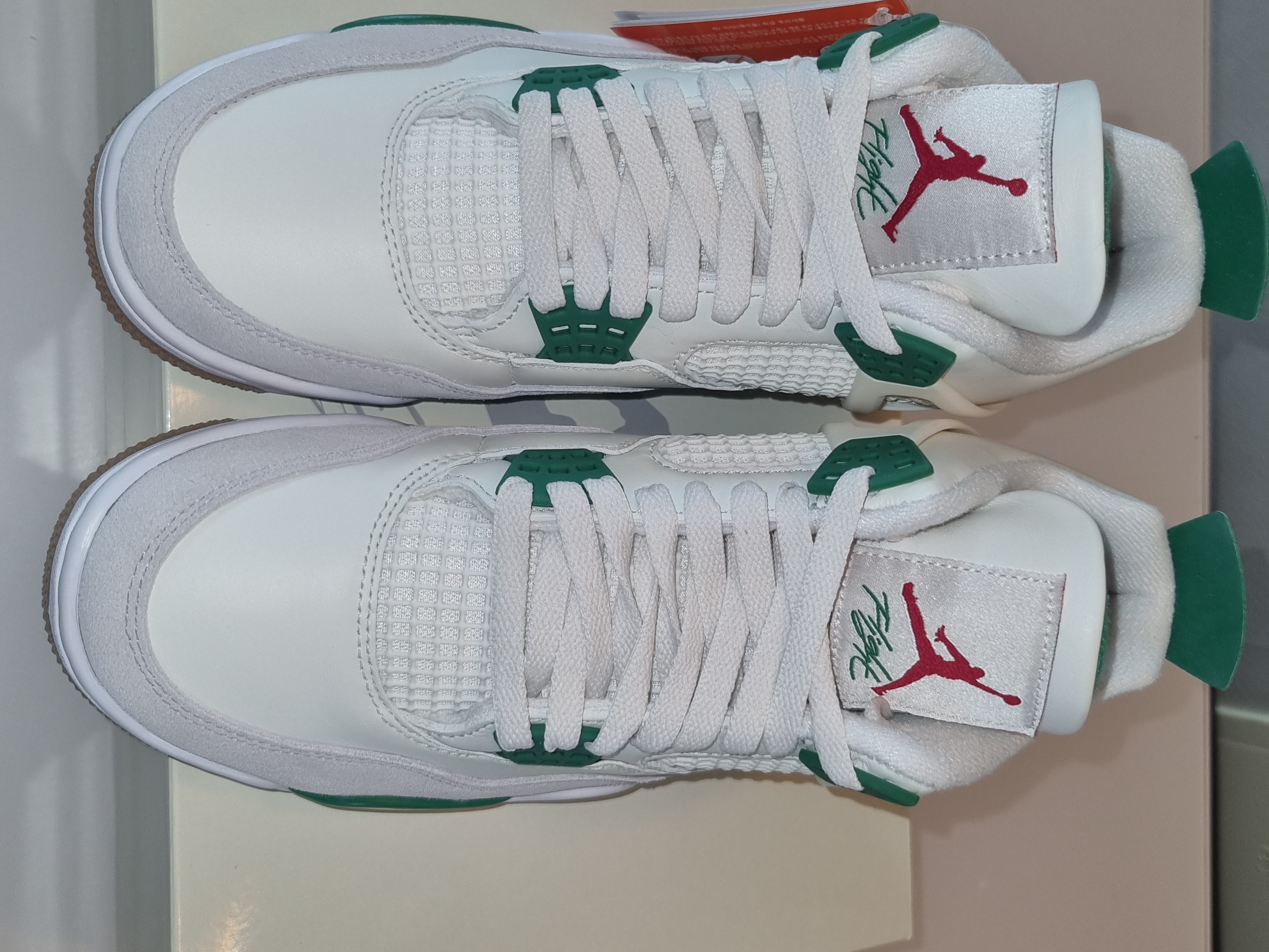 Jordan 4 x Nike SB Retro SP Pine Green 착용 스타일 - 2