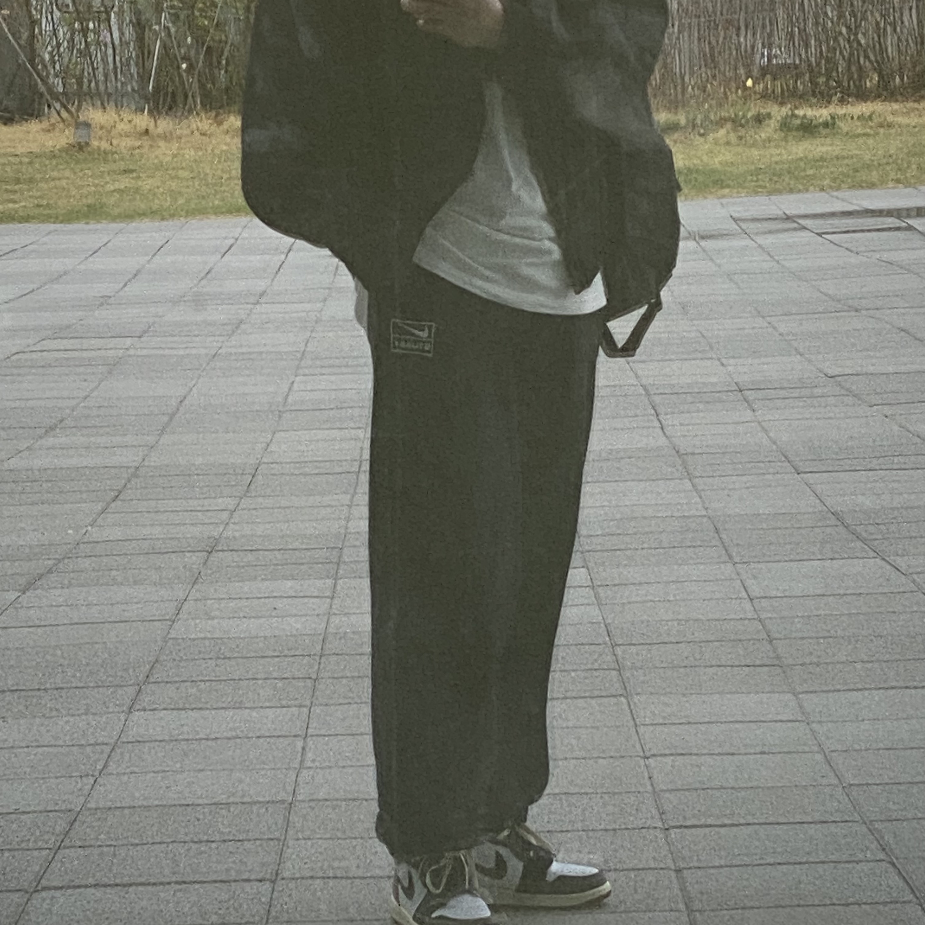 Nike x Stussy NRG Washed Fleece Pants Black (DO5296-010), Jordan 1 x Union Retro High Black Toe 착용 스타일