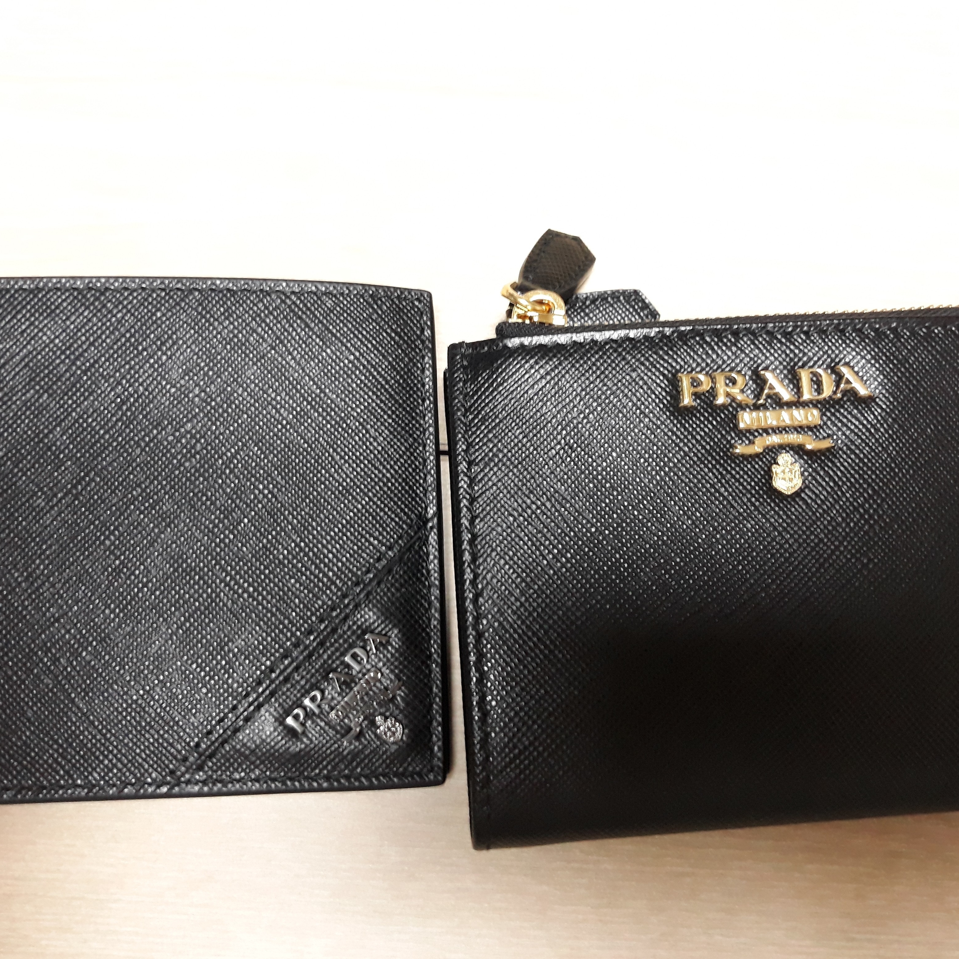 Prada Saffiano Leather Card Holder Black, Prada Saffiano Leather Wallet Black 착용 스타일 - 1
