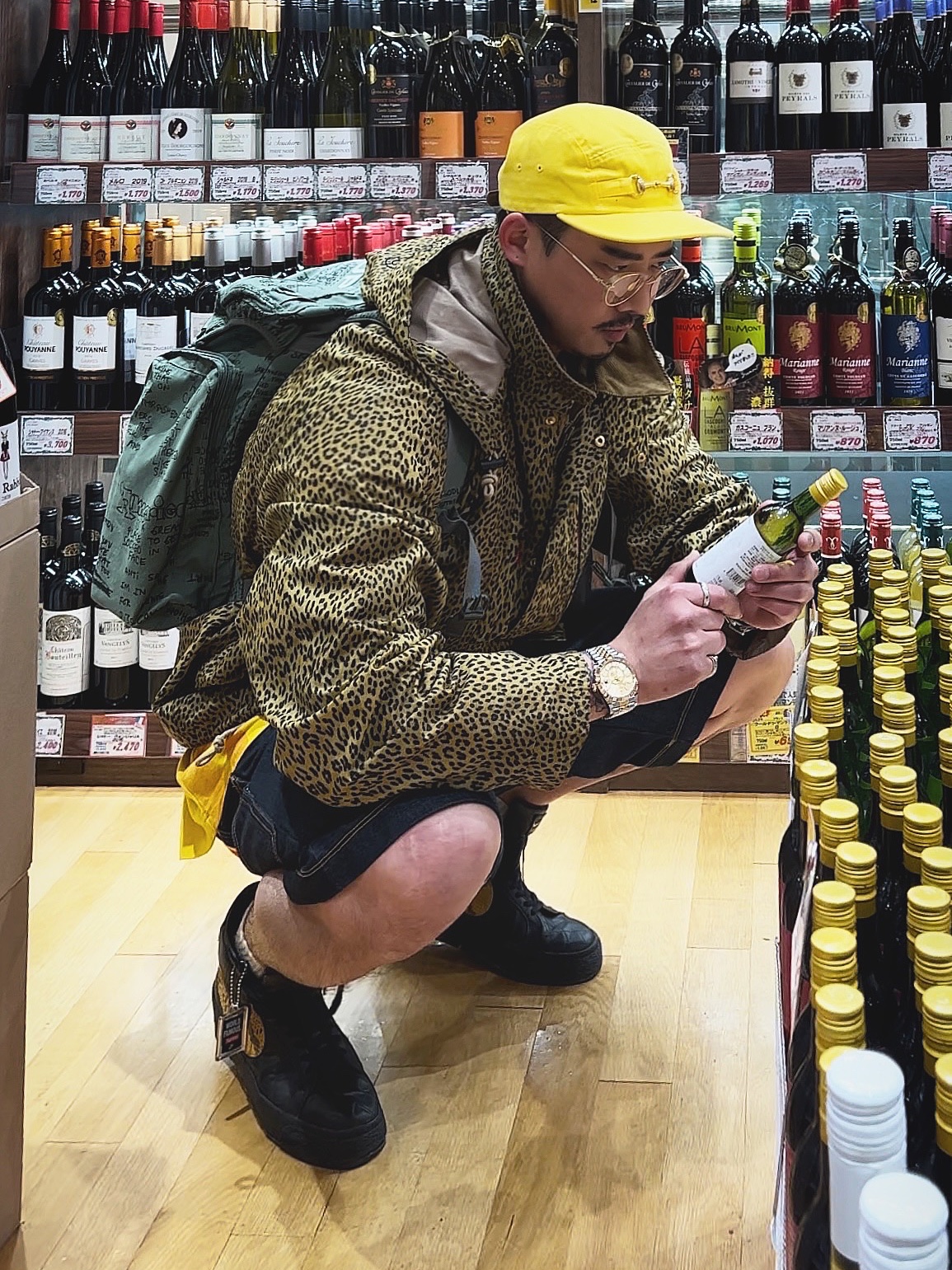 Supreme Field Backpack Olive Gonz - 23SS, Supreme x Barbour Lightweight Waxed Cotton Field Jacket Leopard - 20SS 착용 스타일 - 1