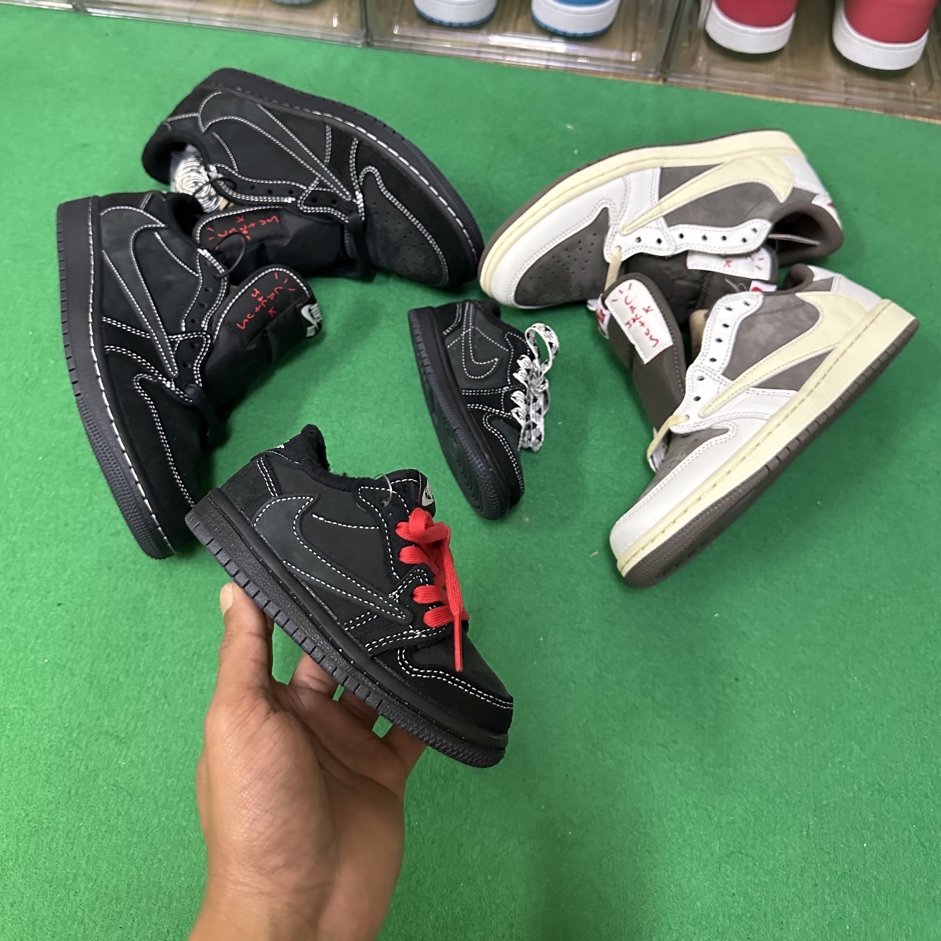 (TD) Jordan 1 x Travis Scott Retro Low OG SP Black Phantom, Jordan 1 x Travis Scott Retro Low OG SP Black Phantom 착용 스타일
